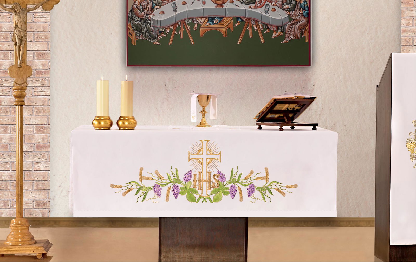 Tovaglia d'altare con ricamo frontale floreale e motivo IHS KOH/007 150*300 BIAŁY - PERILPRETE.IT