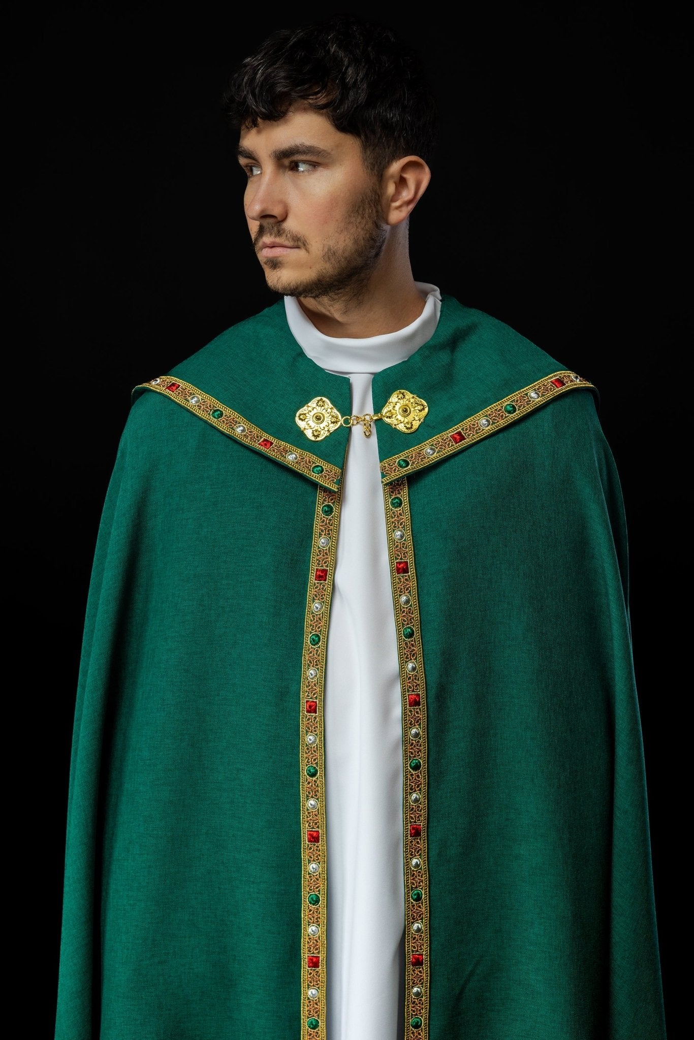 Una pianeta liturgica verde con il monogramma dorato IHS S - 3067 - 01 - 70 150cm - PERILPRETE.IT