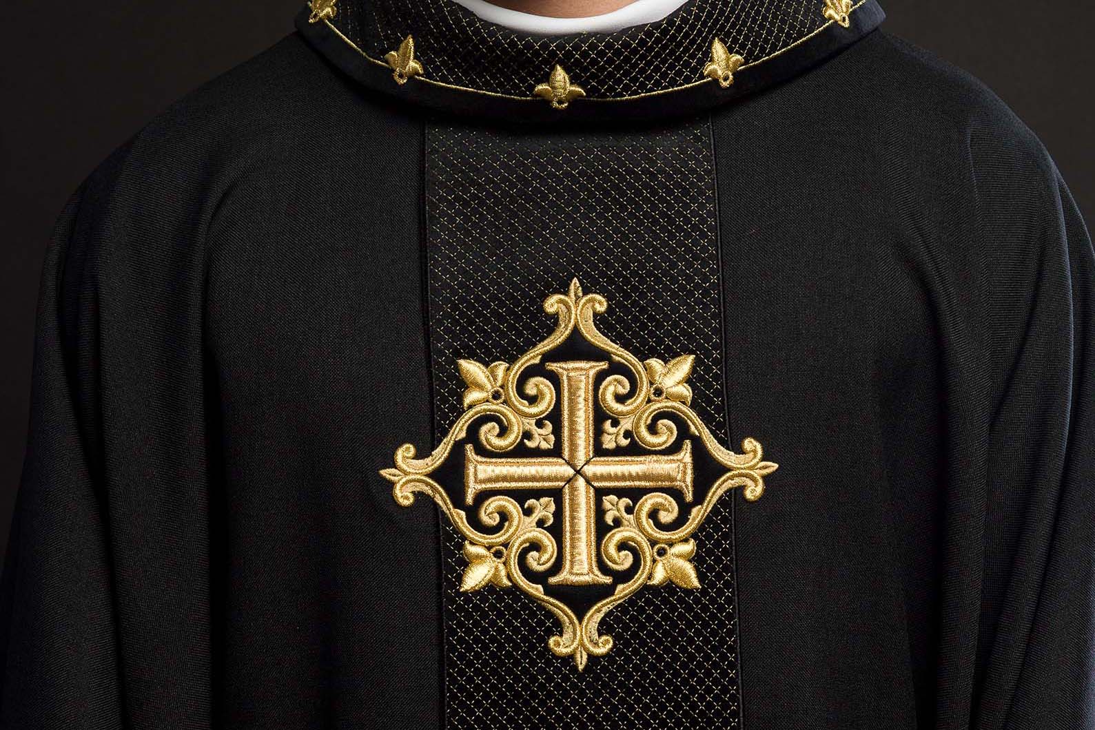 L'ornamento nero è ancora in uso? - PERILPRETE.IT