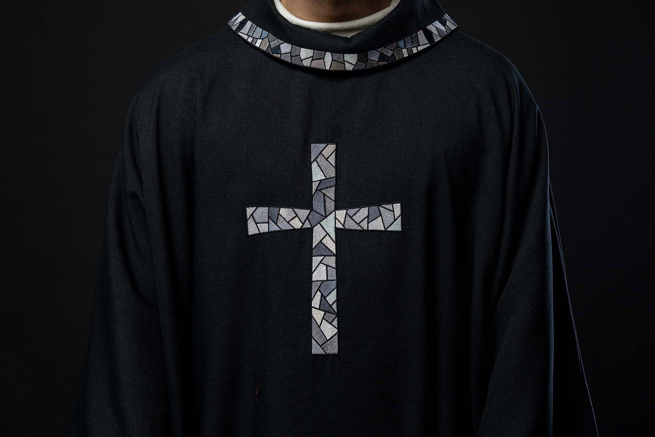 Preghiera per i defunti – esempi e ispirazioni - PERILPRETE.IT