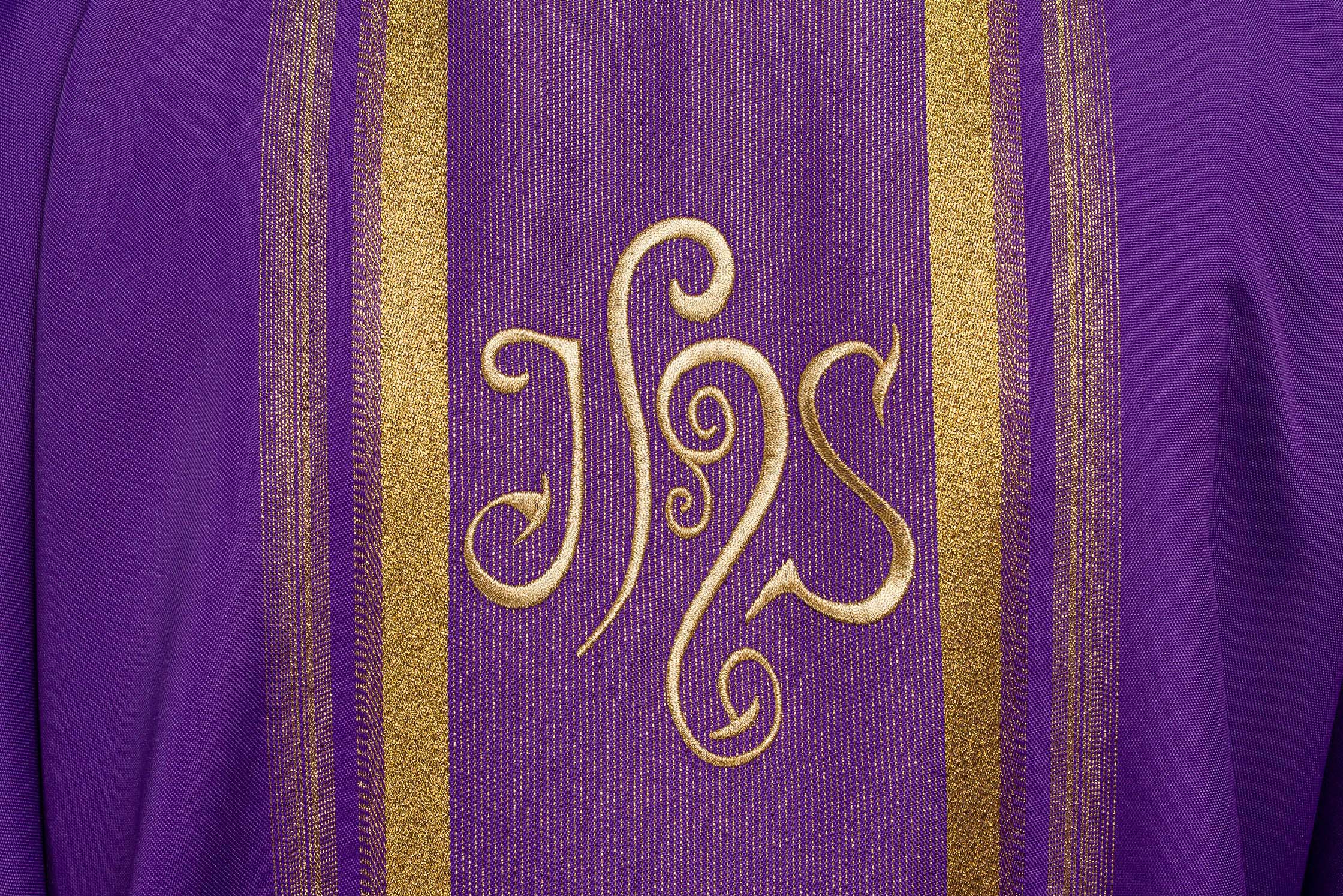 Quali colori liturgici sono in vigore in un determinato mese? - PERILPRETE.IT