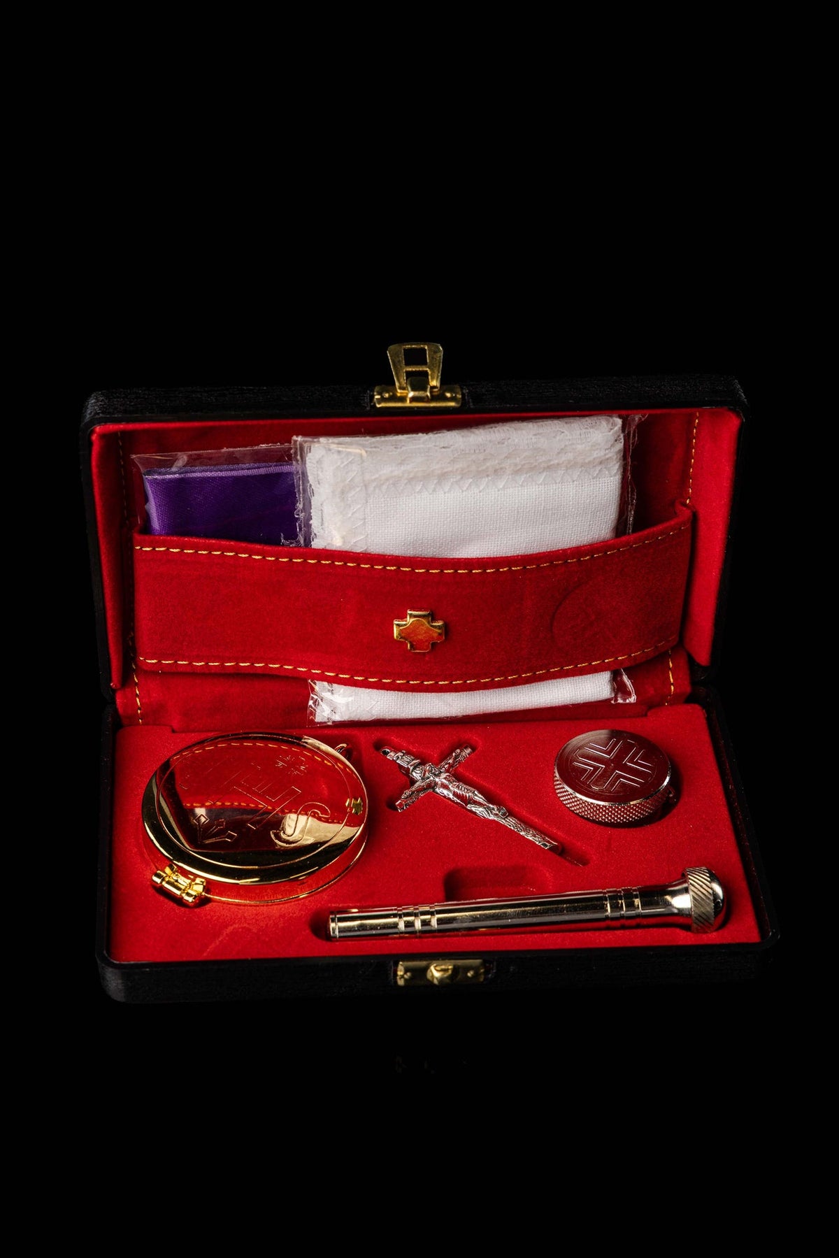 Borsa con dotazione liturgica in custodia rigida