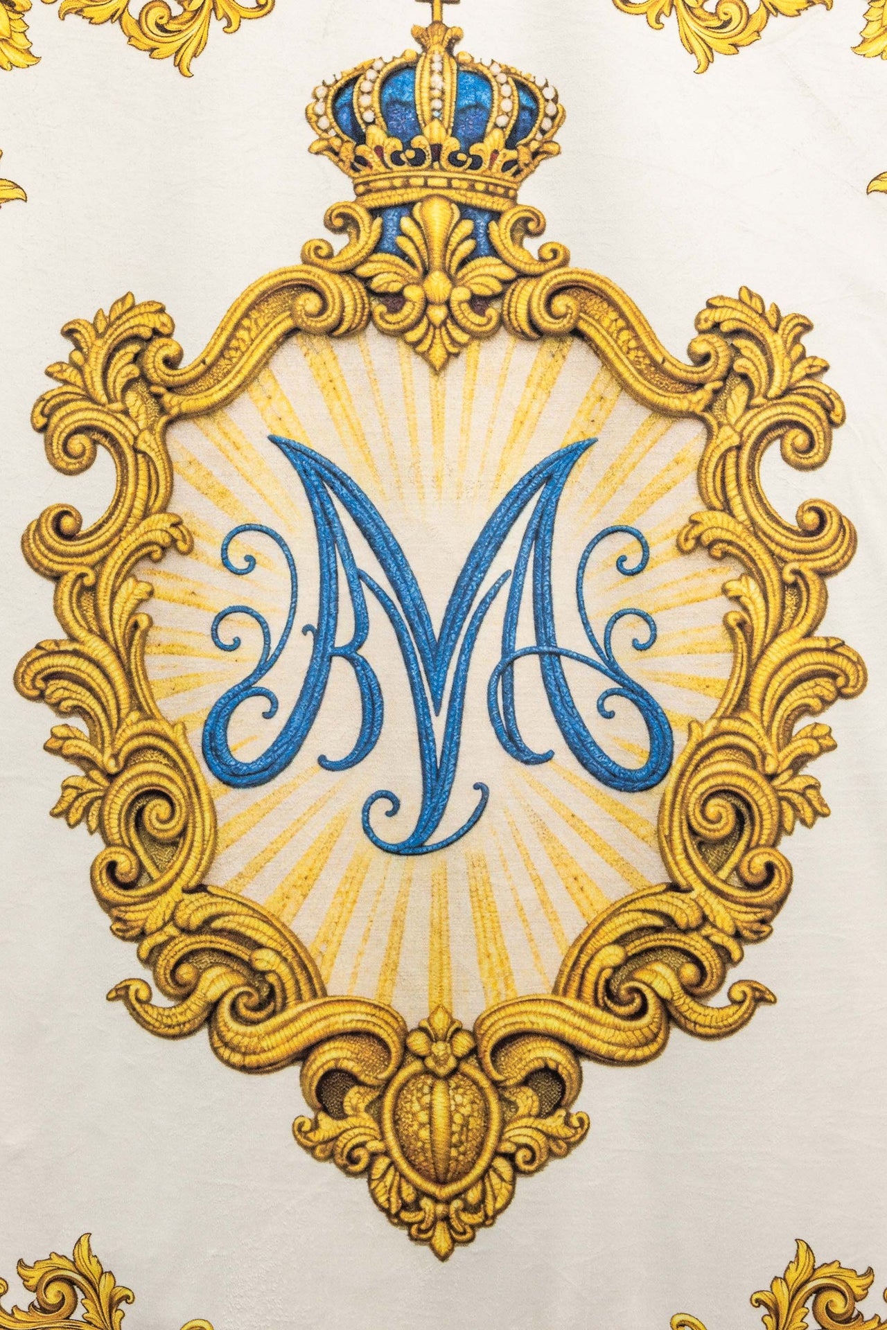 Stendardo liturgico mariano stampato fronte-retro con il simbolo del Cuore e monogramma mariano