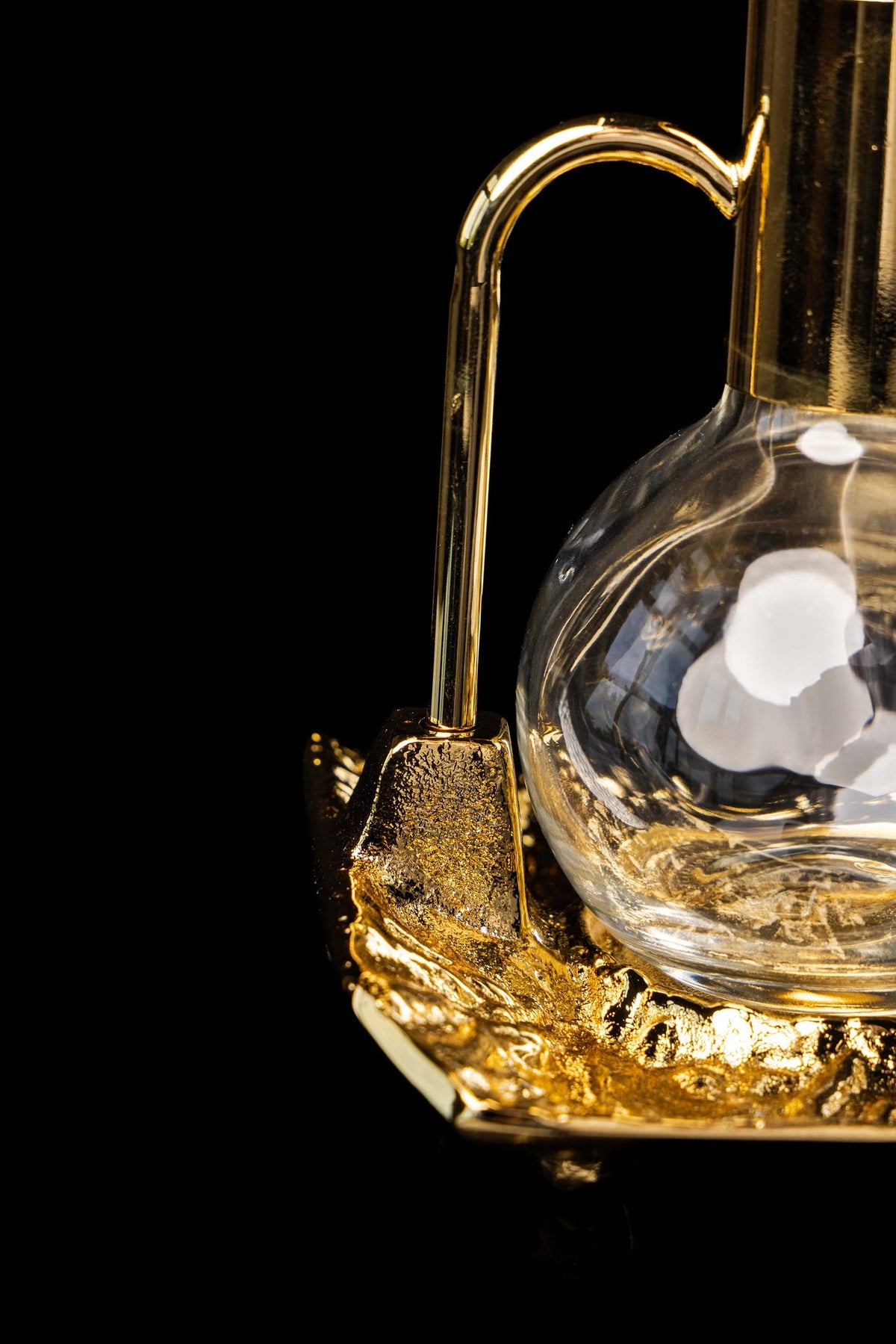 Ampolline liturgiche per vino e acqua con vassoio placcato oro