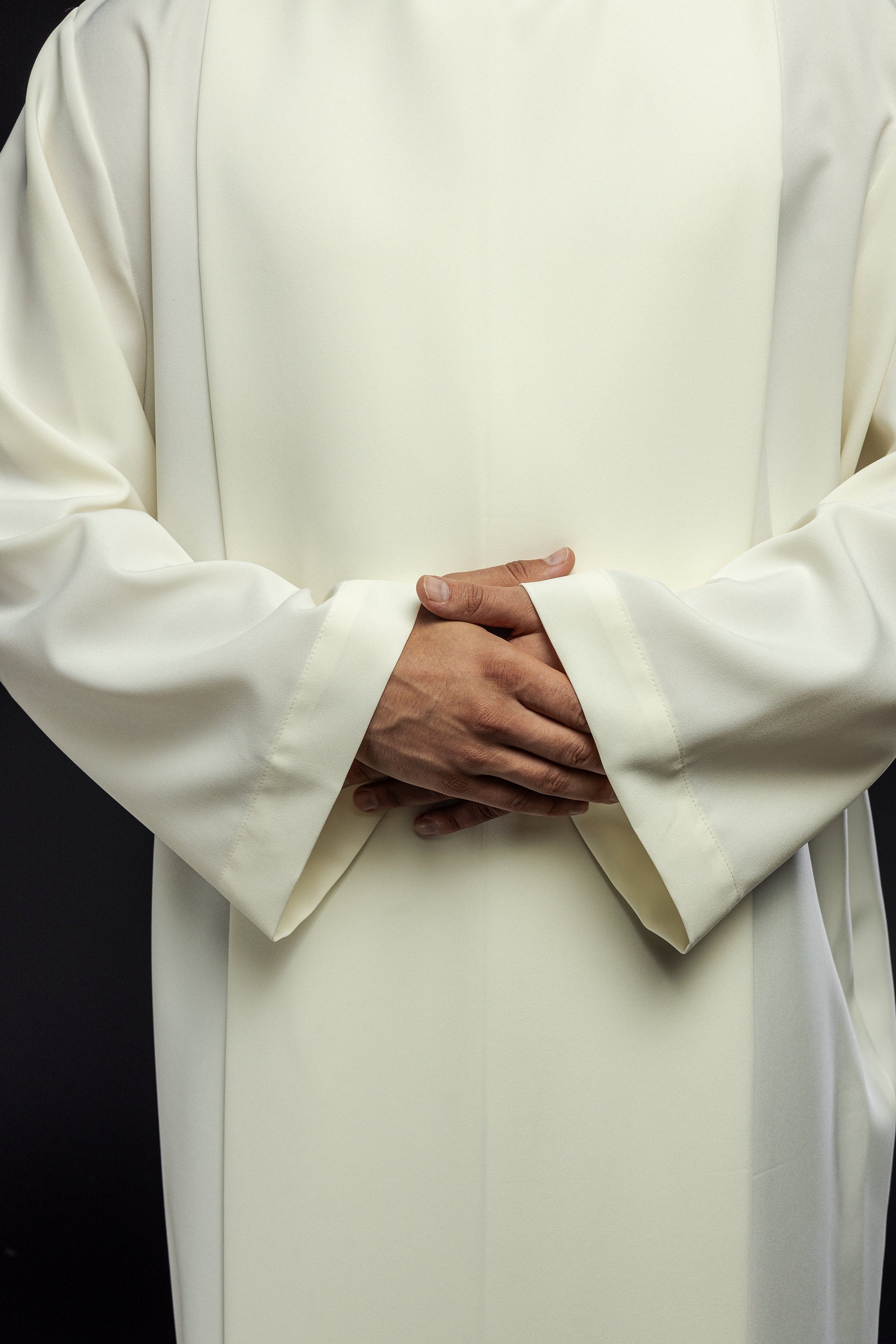 Camice Sacerdotale semplice con collo alto Ecru