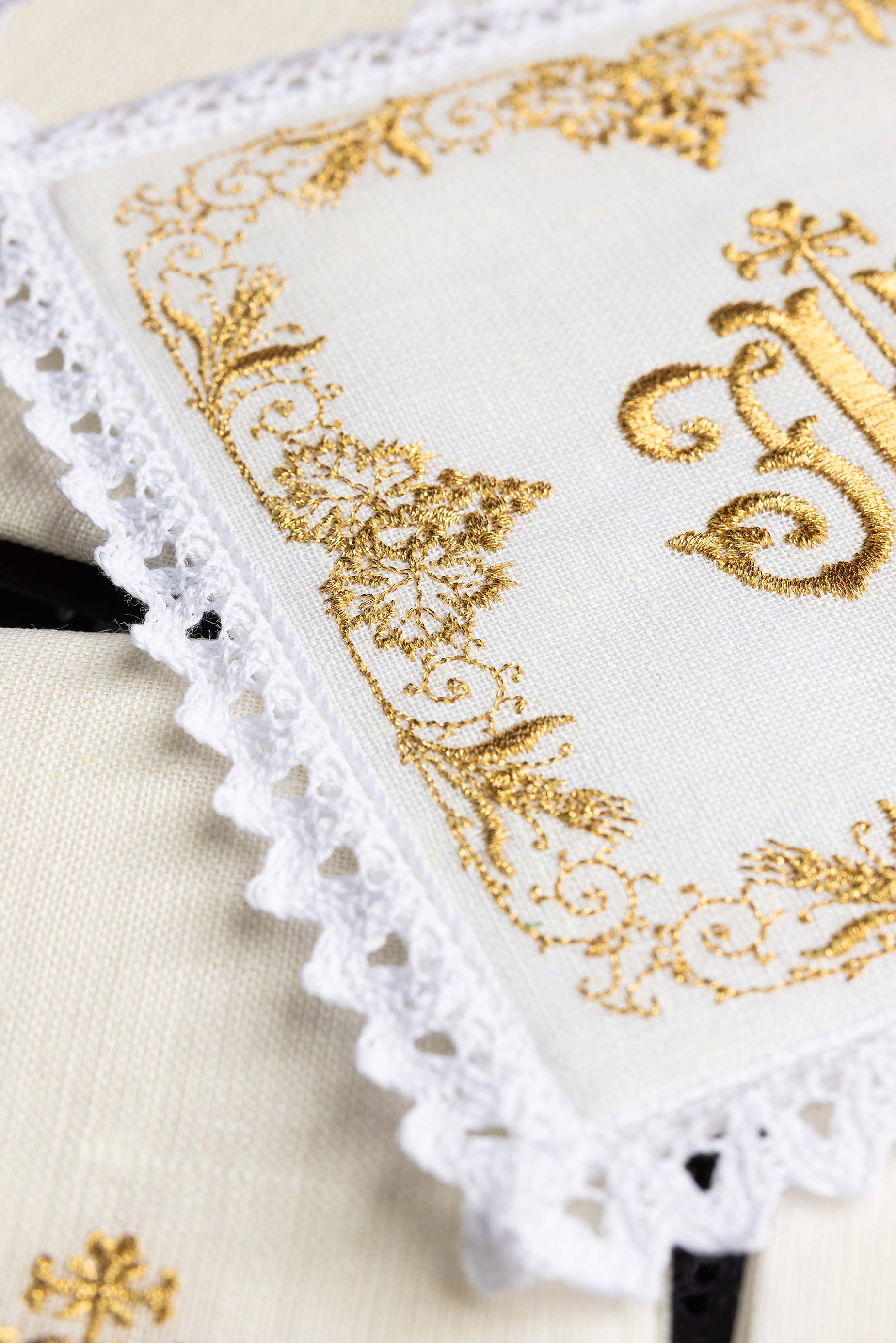 Servizio da altare lino simbolo IHS