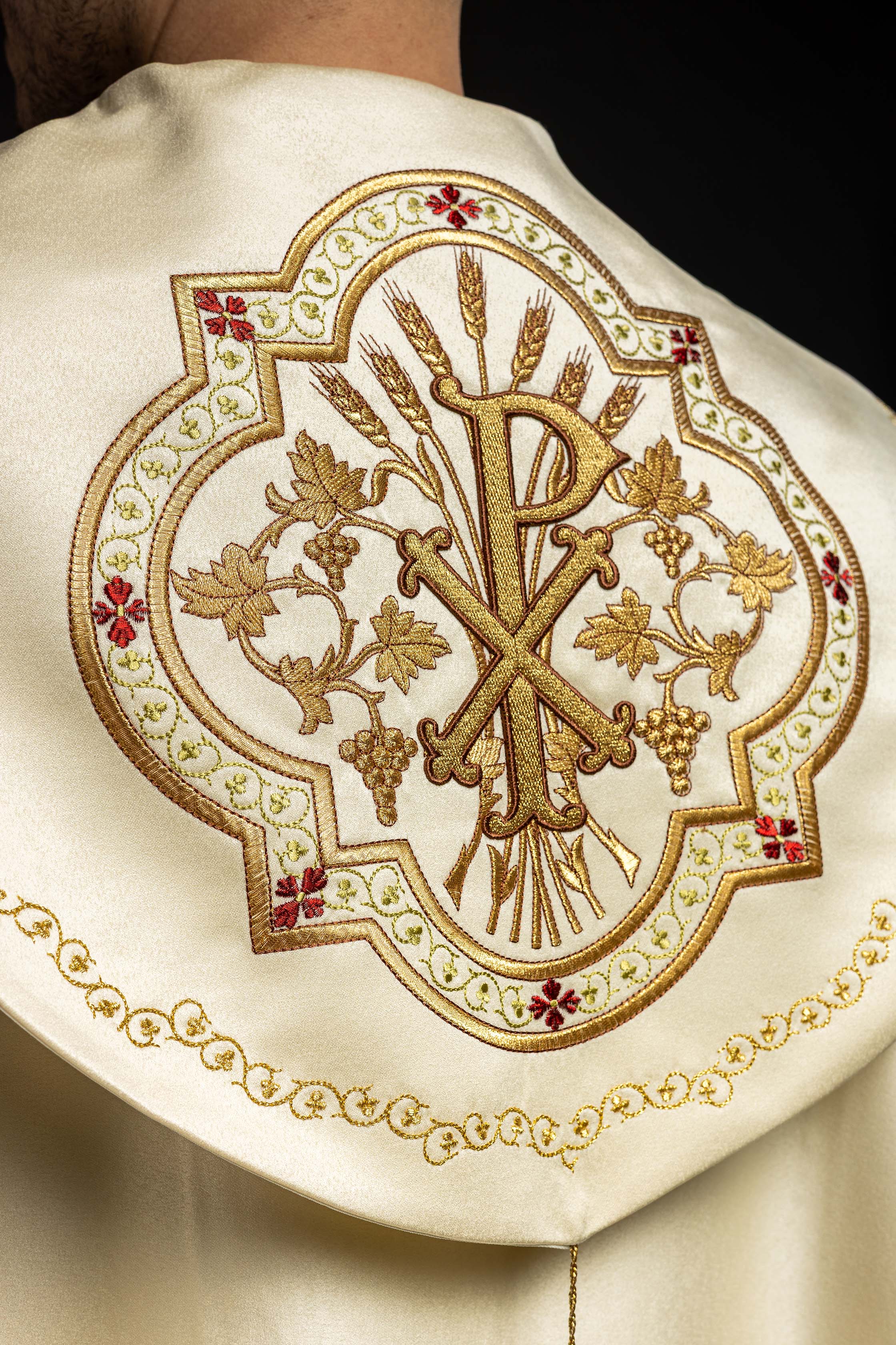 Kapa eucharystyczna monogramem PAX ecru - ORNATY.PL