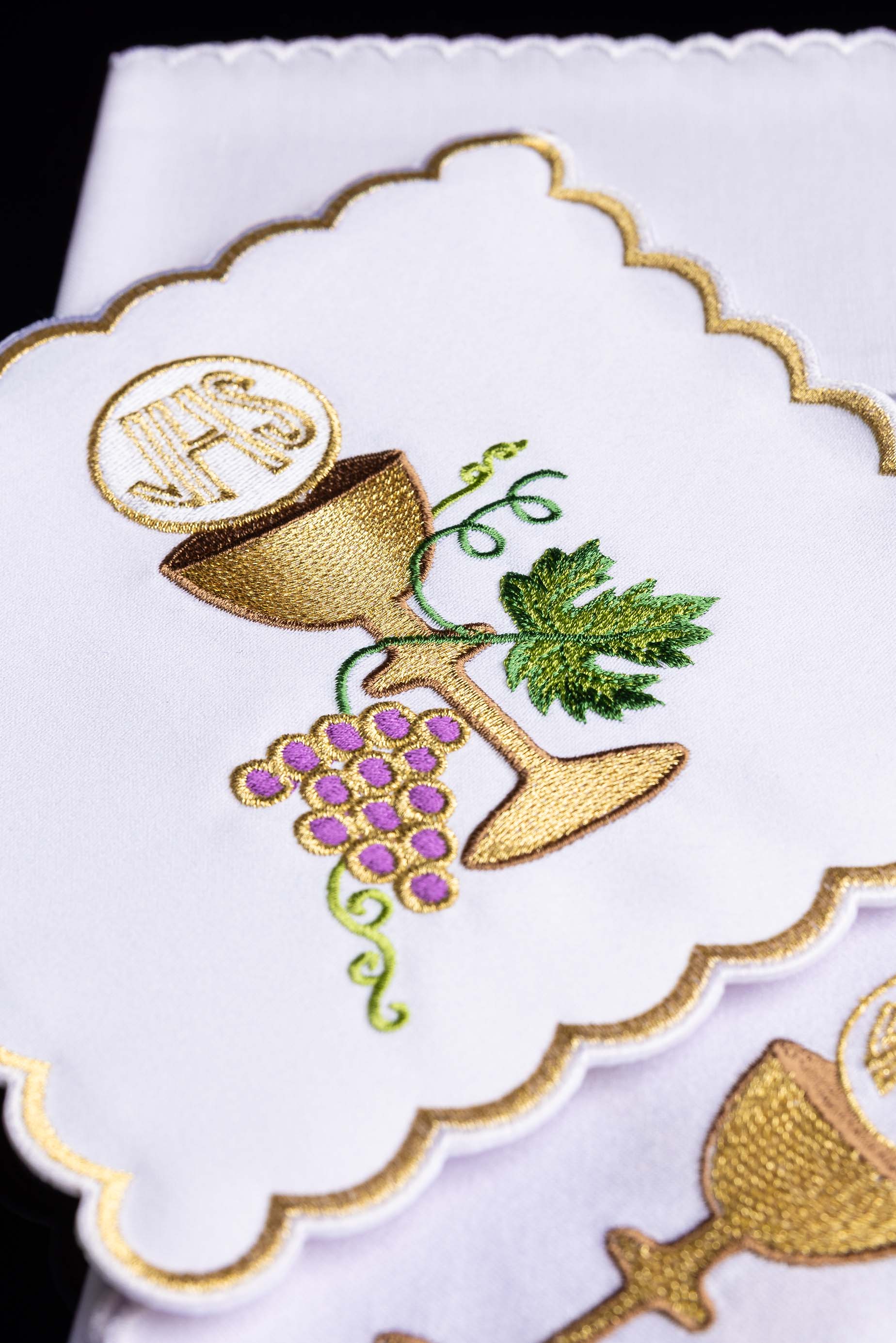 Servizio Messa ricamata con motivo di Calice