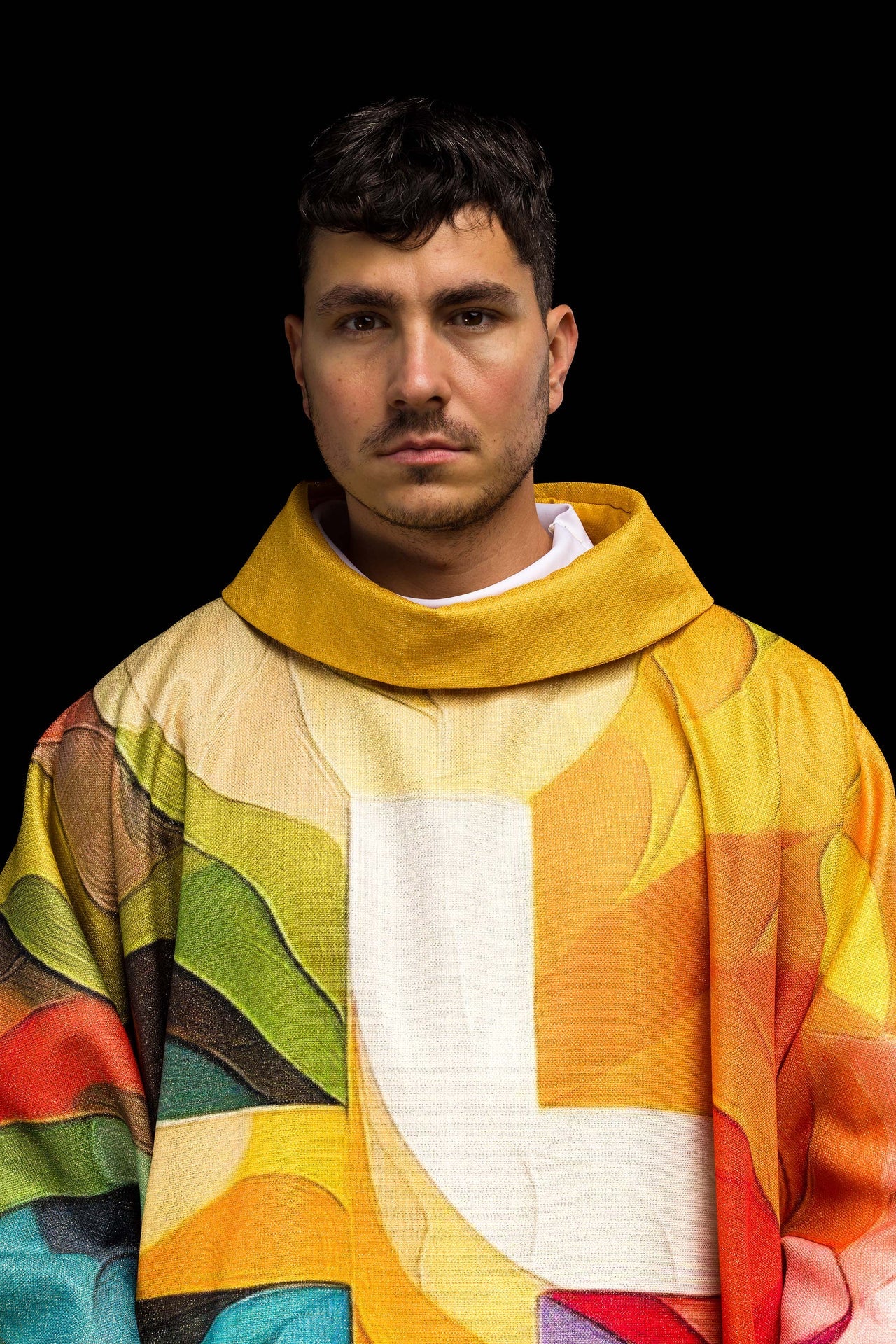 Casula stampata multicolore con motivo della croce