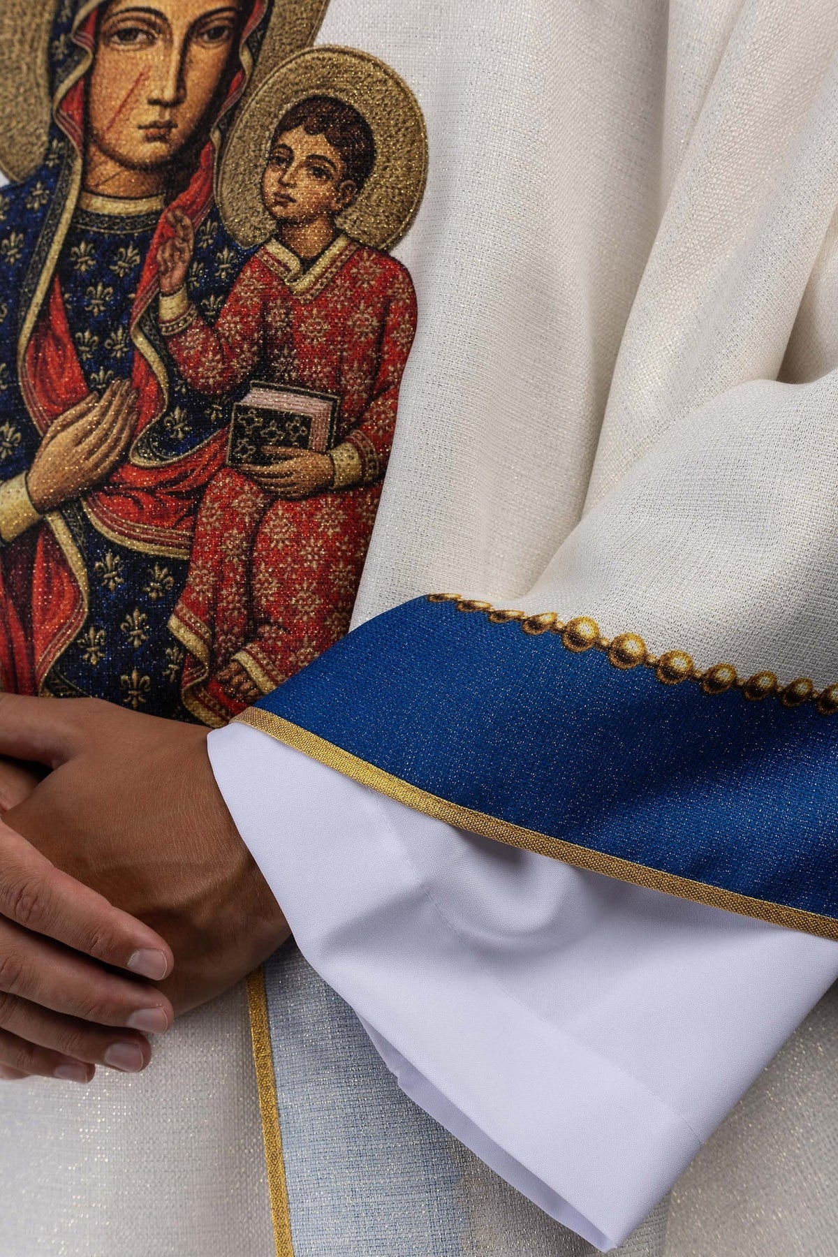 Casula stampata con l'immagine della Madonna di Częstochowa