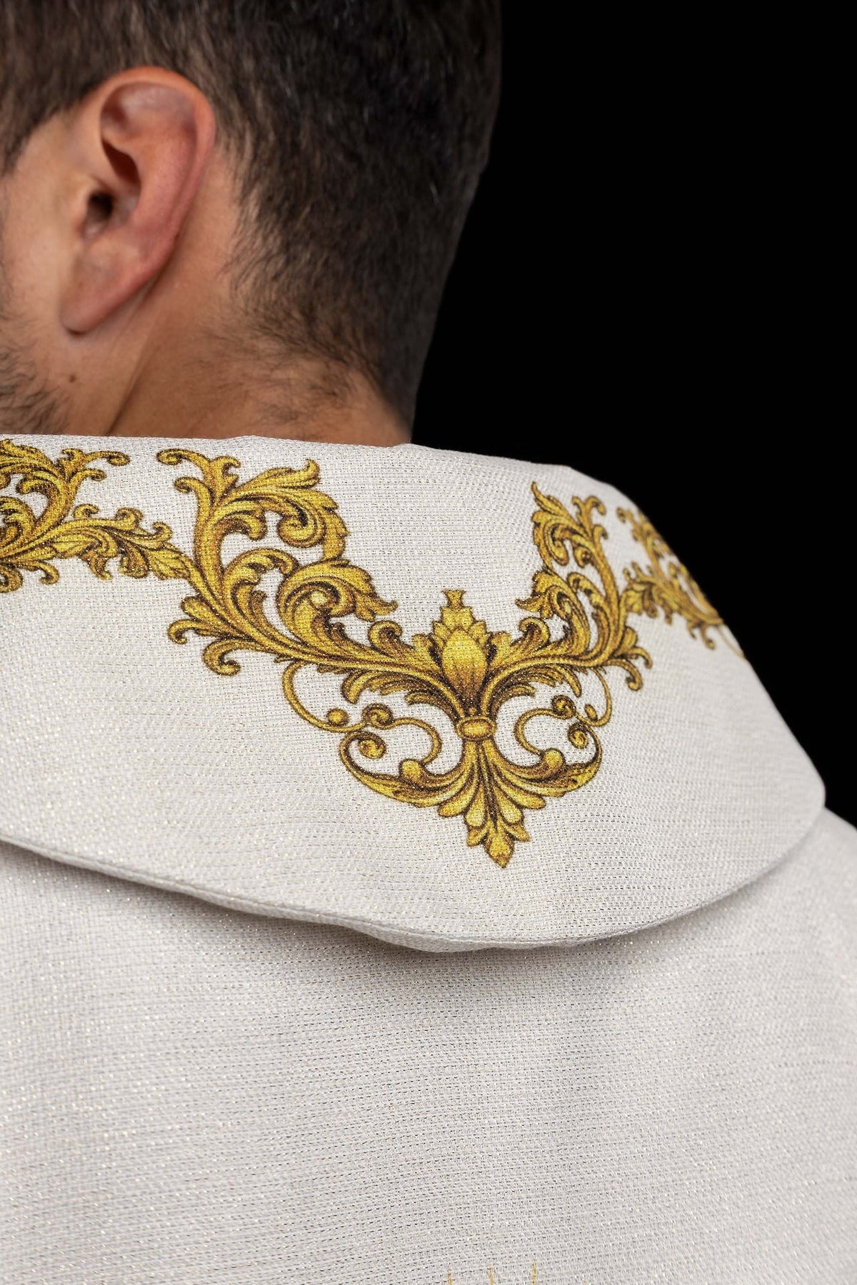 Casula stampata color avorio con motivo del Sacro Cuore di Gesù