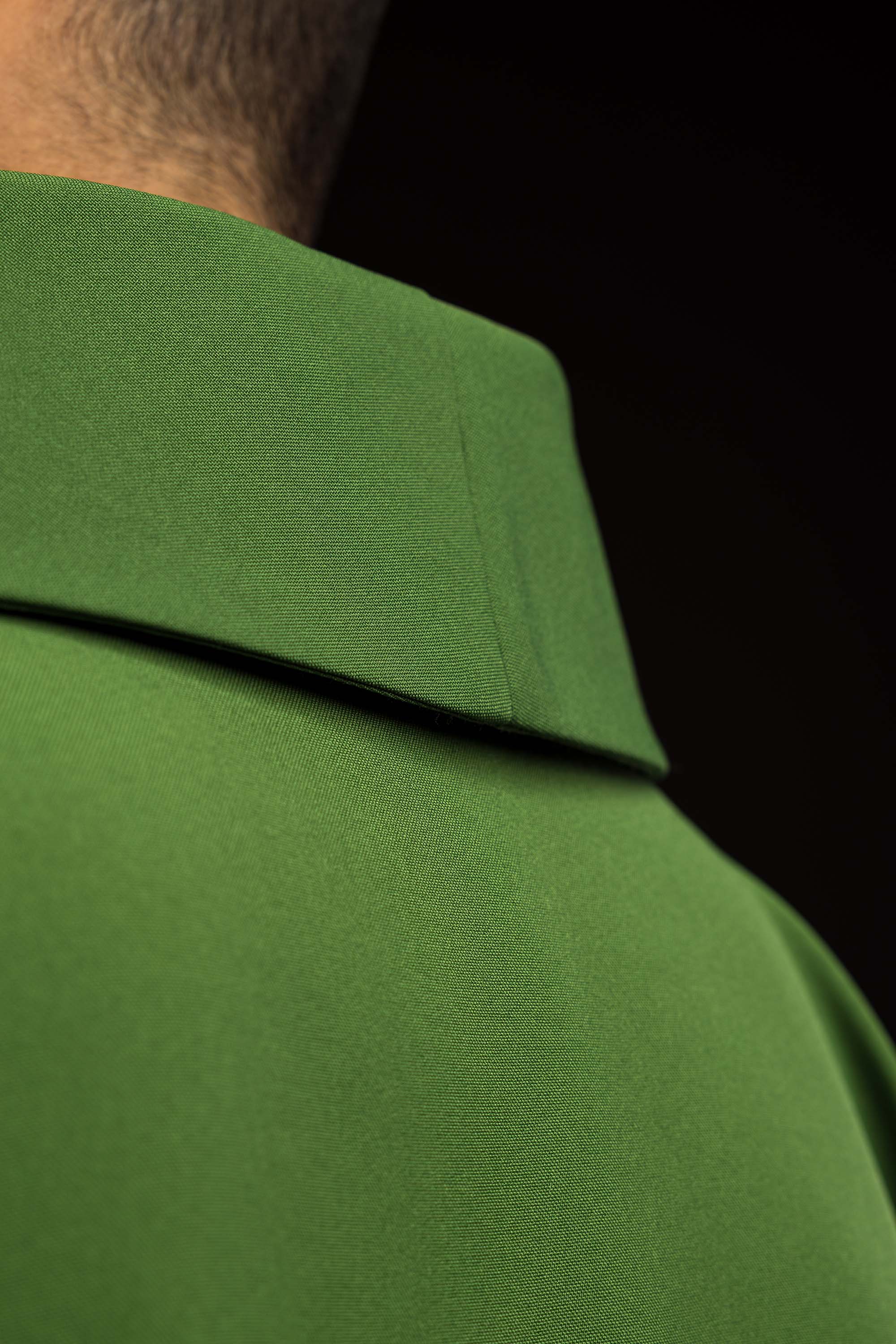 Casula Verde ricamata con motivo della Croce