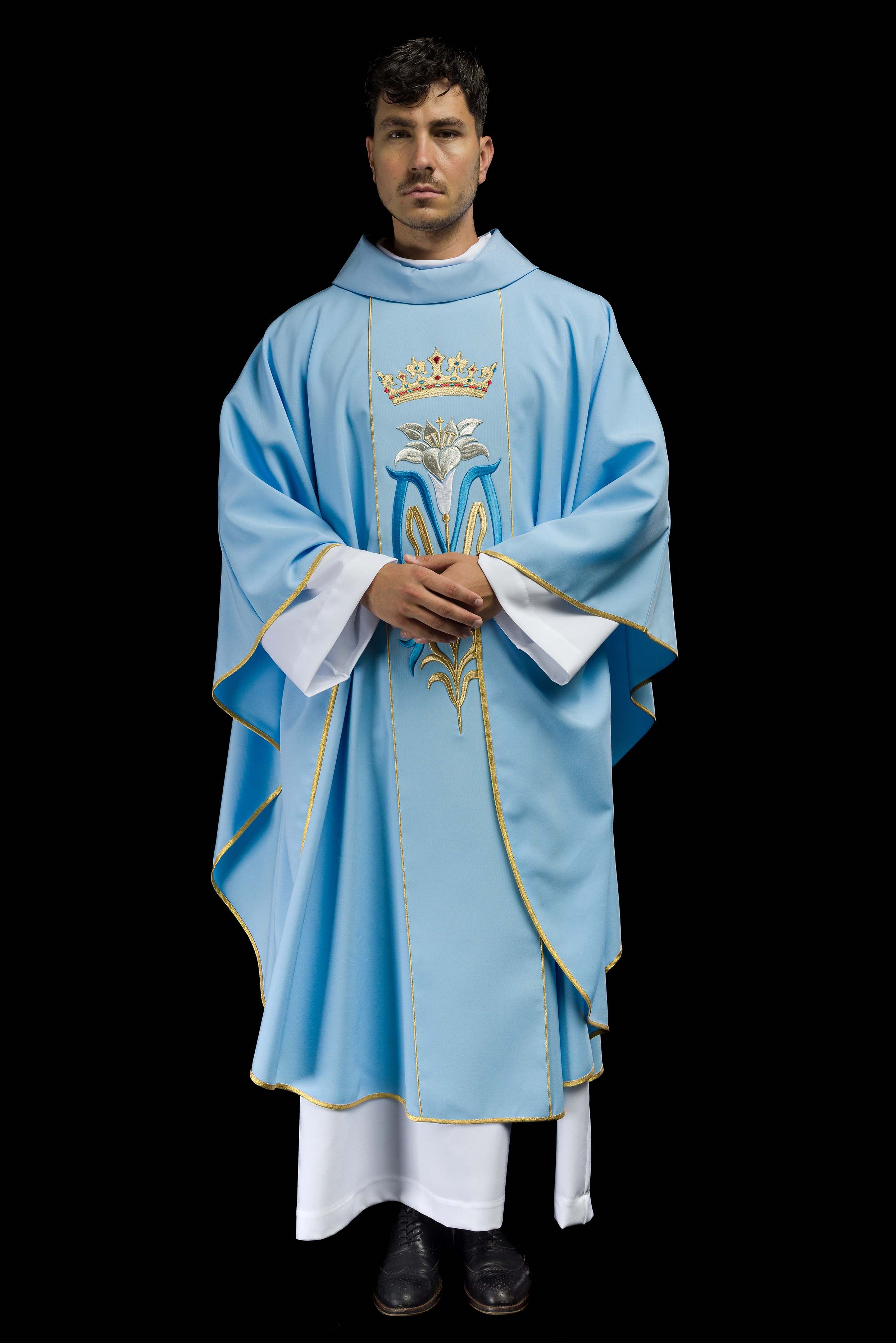 Casula liturgica mariana ricamata con corona blu