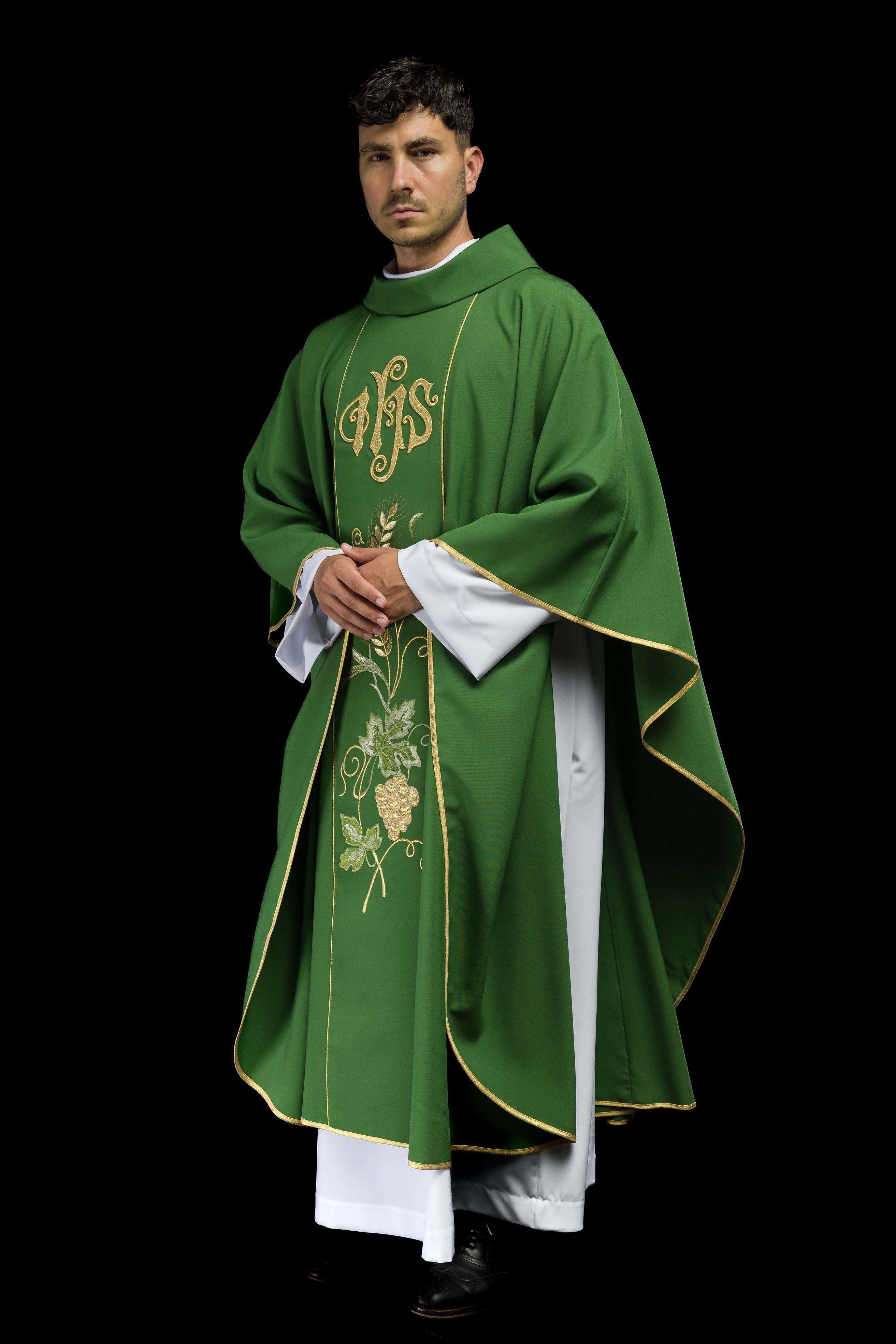 Casula Verde con stolone ricamato IHS, Spighe e Uva