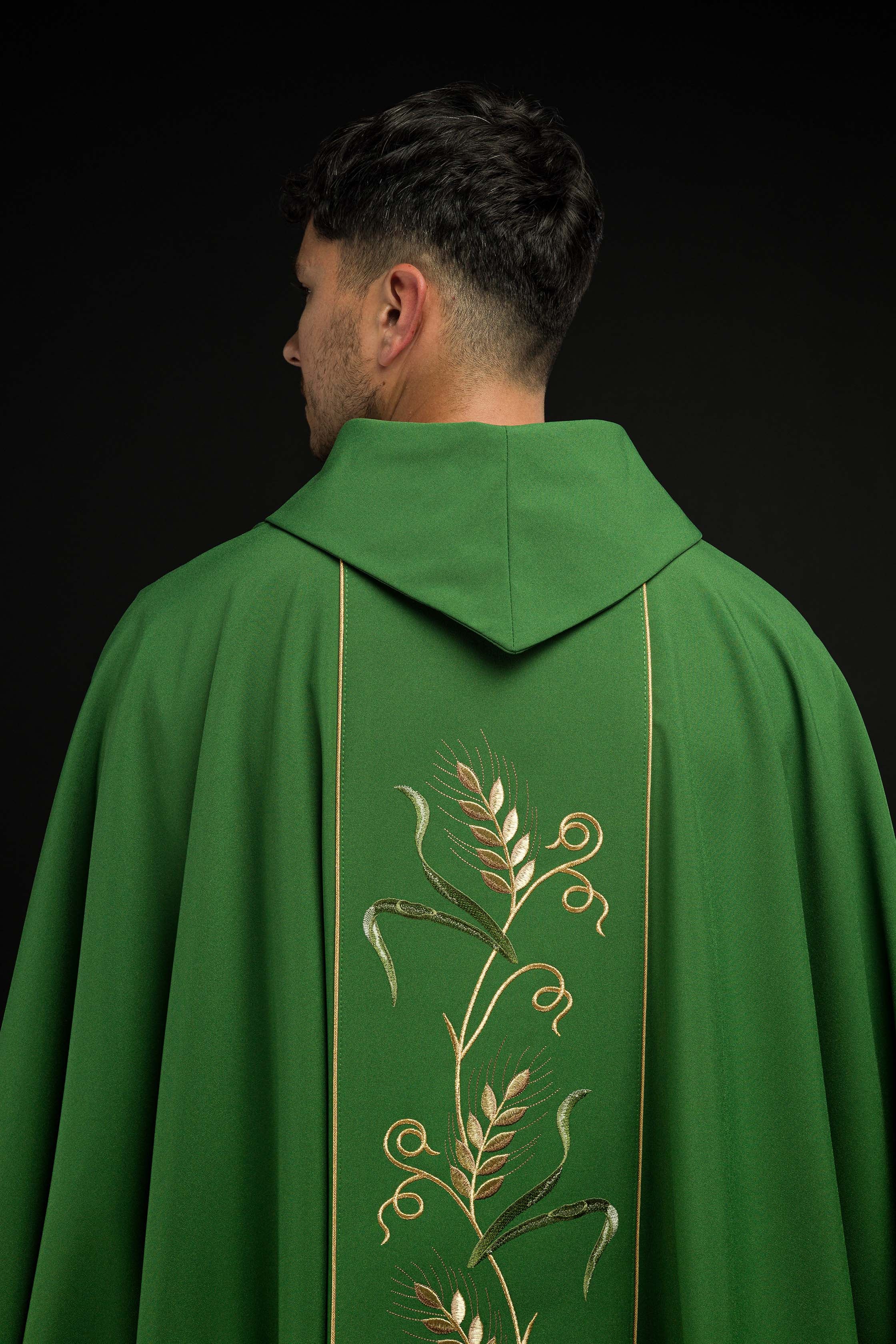Casula Verde con stolone ricamato IHS, Spighe e Uva