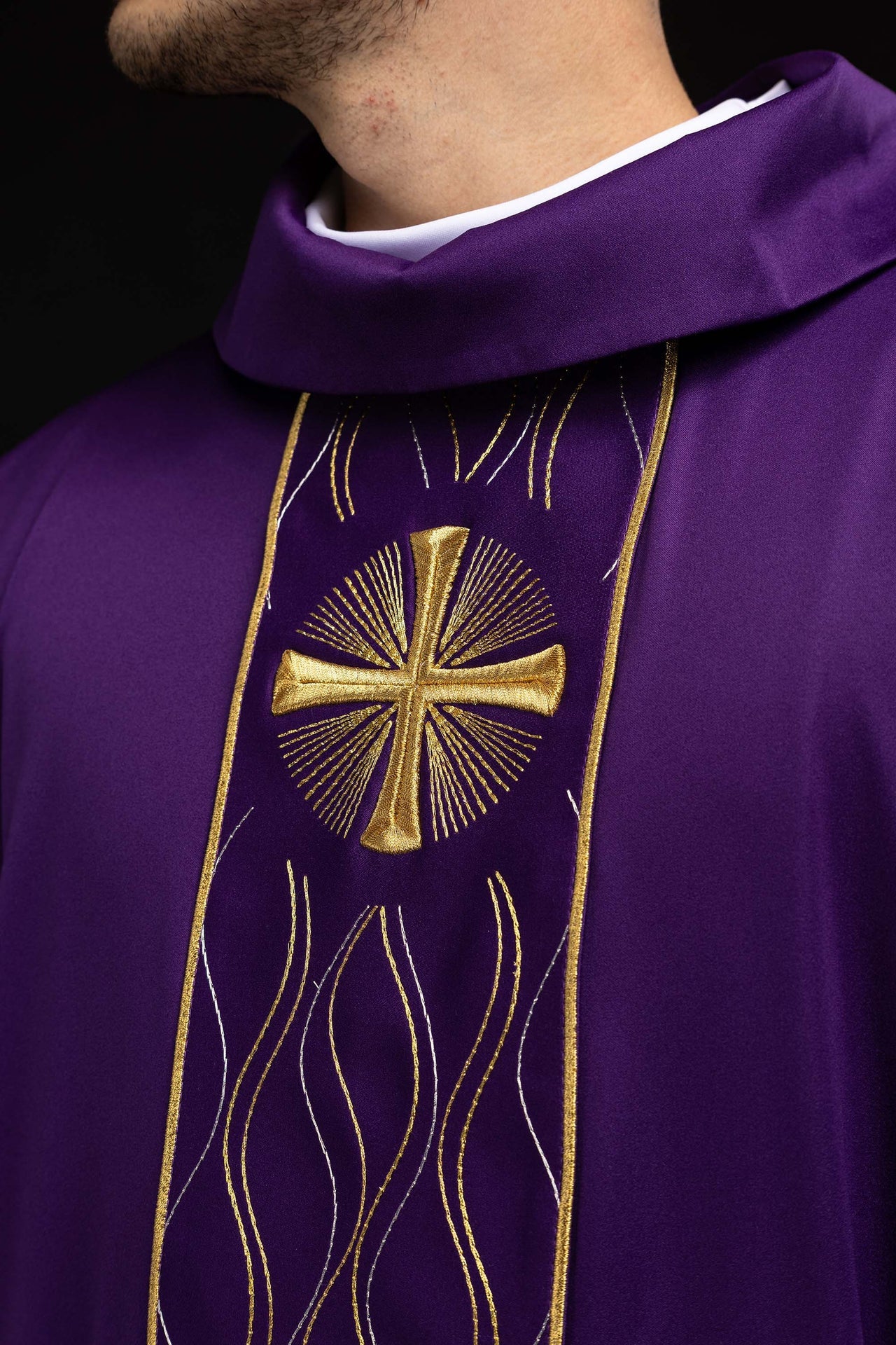 Ornat haftowany Krzyż fioletowy - ORNATY.PL
