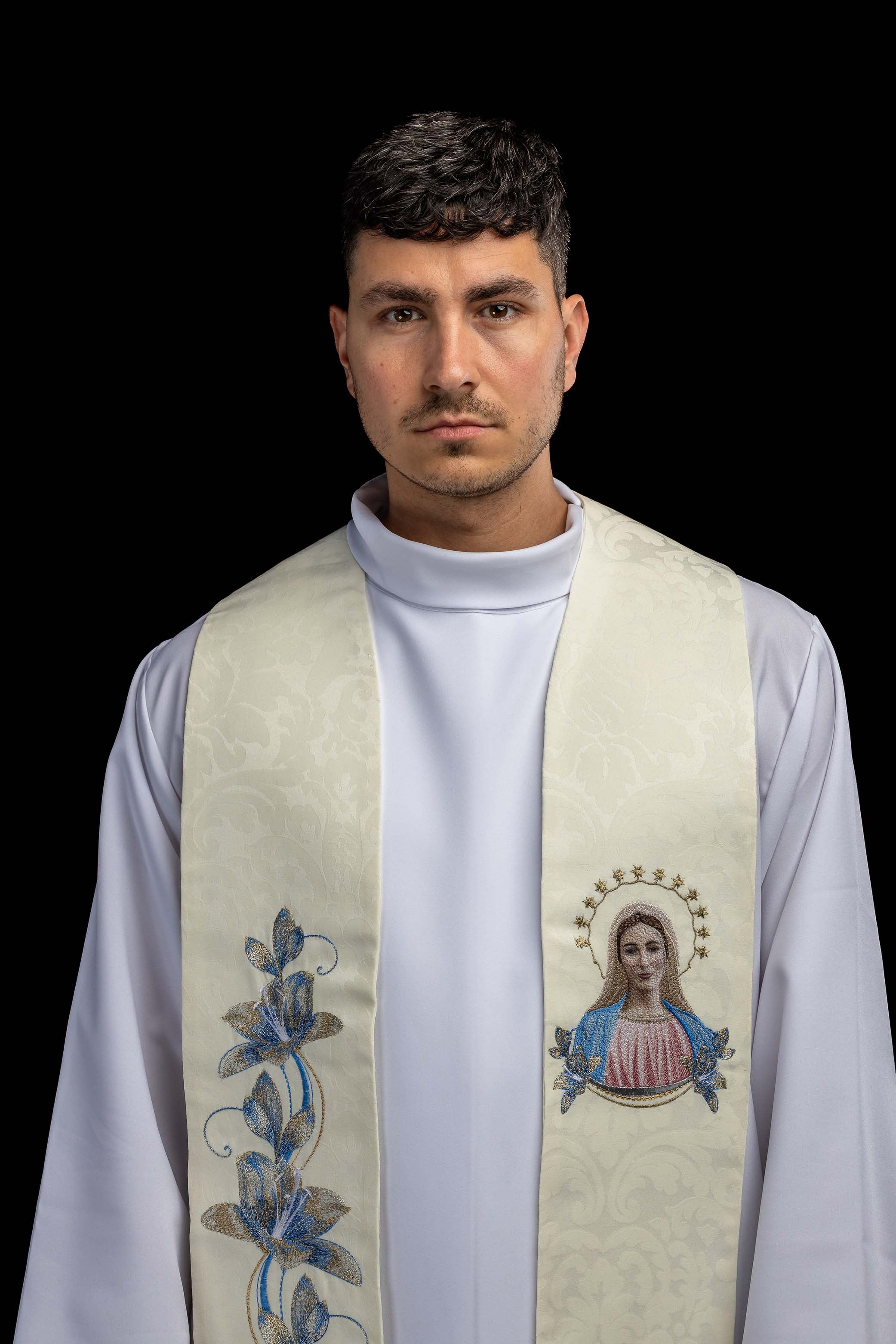 Stola ricamata con l’immagine di Nostra Signora di Medjugorje