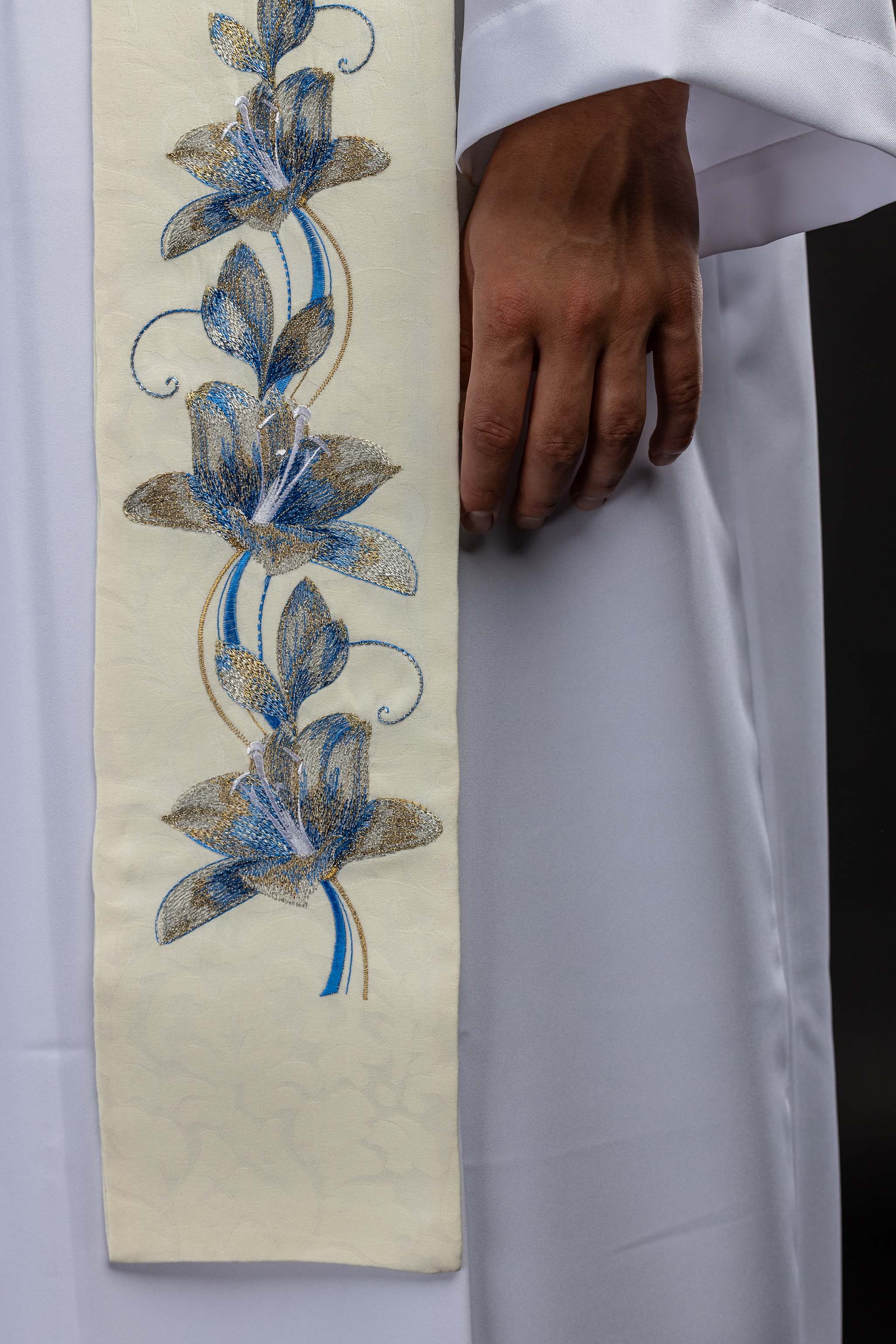 Stola ricamata con l’immagine di Nostra Signora di Medjugorje