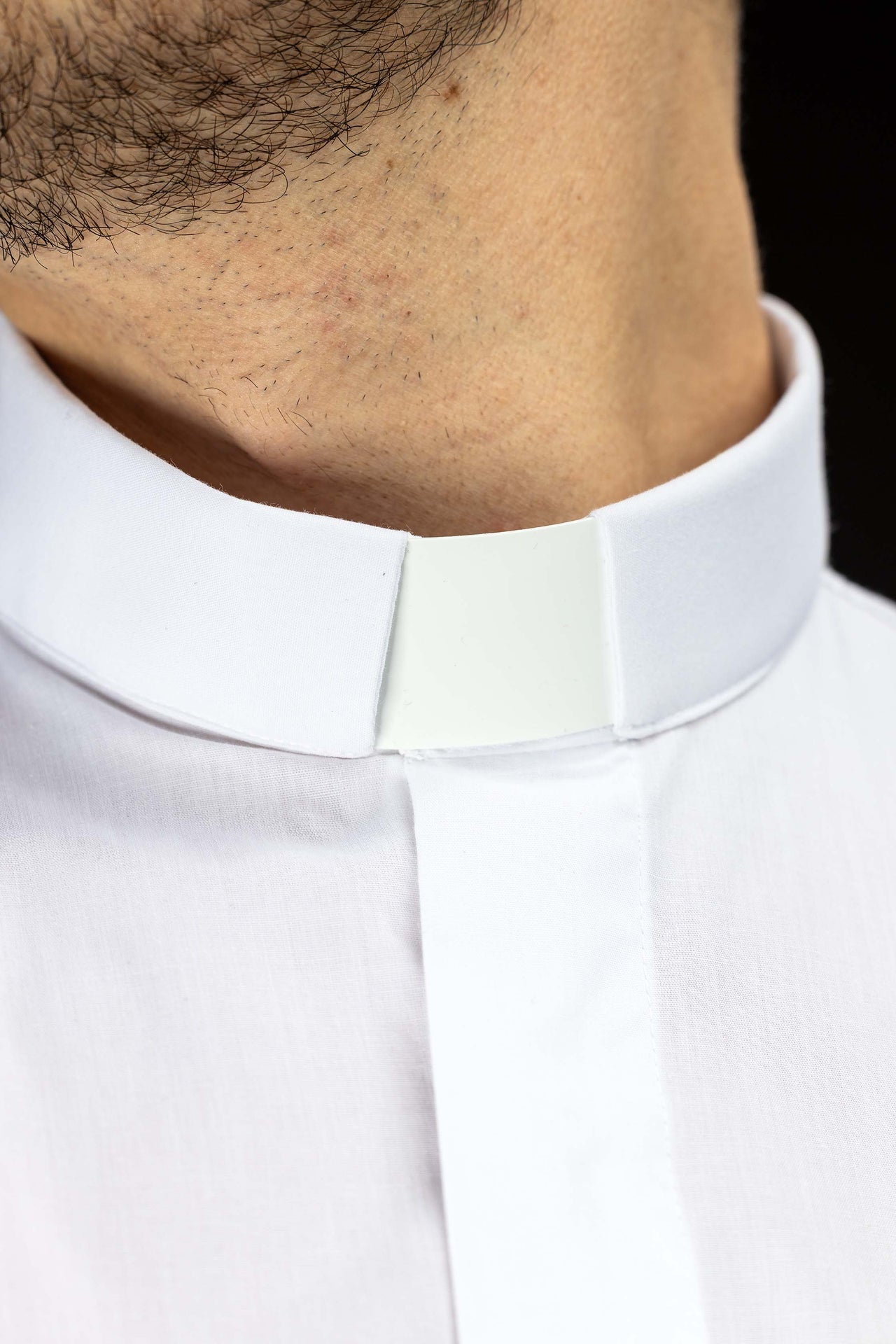 Camicia clergy bianca a maniche corte con colletto romano