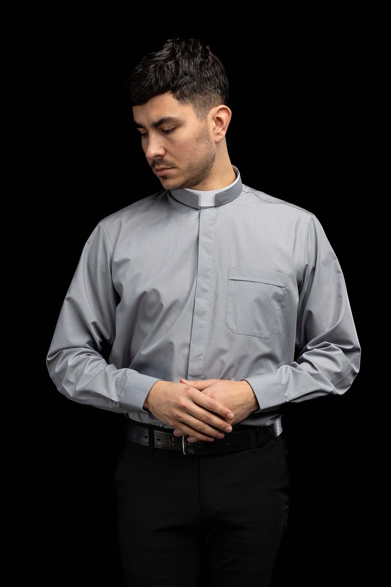 Camicia clergy romana grigio chiaro a maniche lunghe con colletto romano
