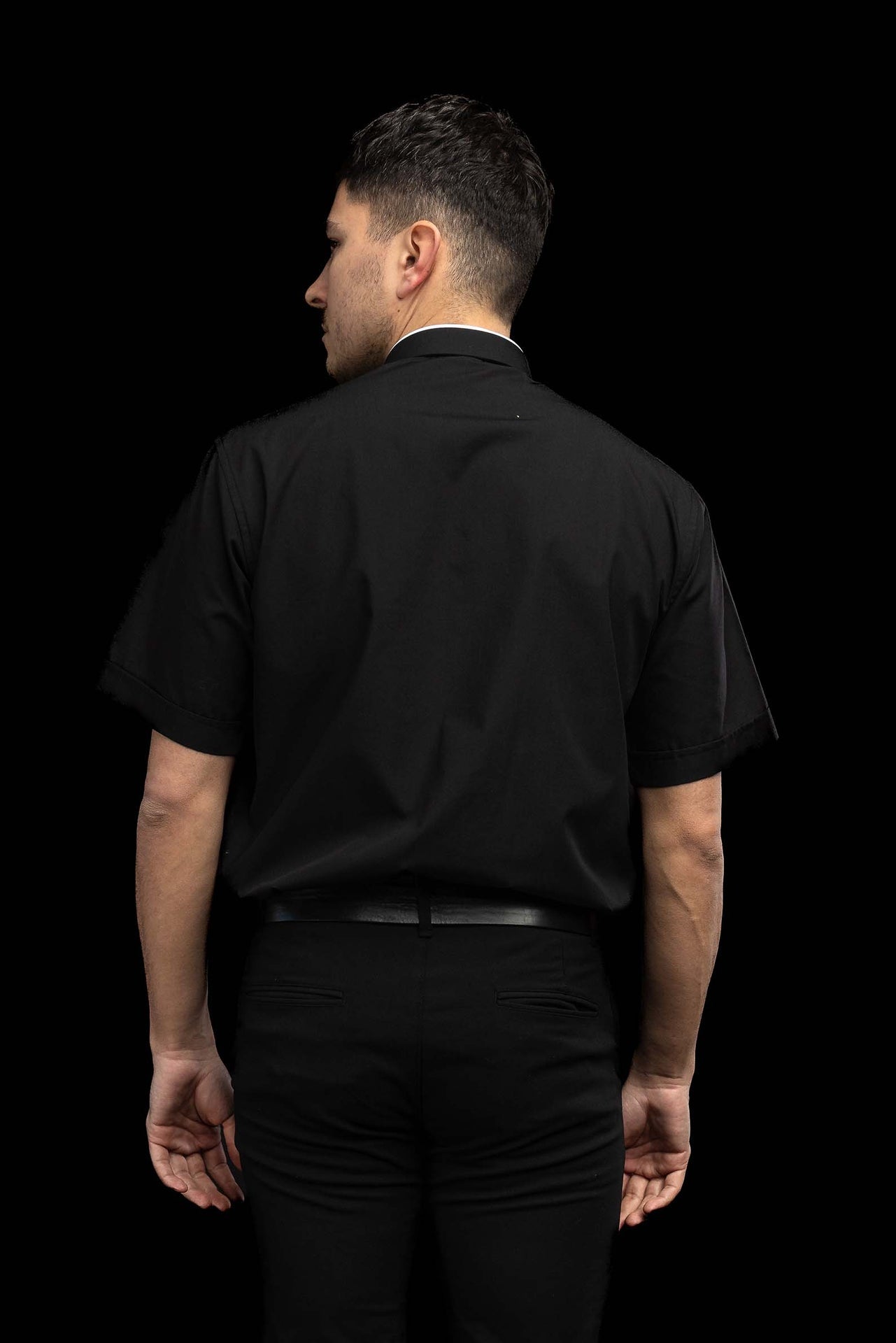 Camicia clergy romana nera a maniche corte con colletto romano