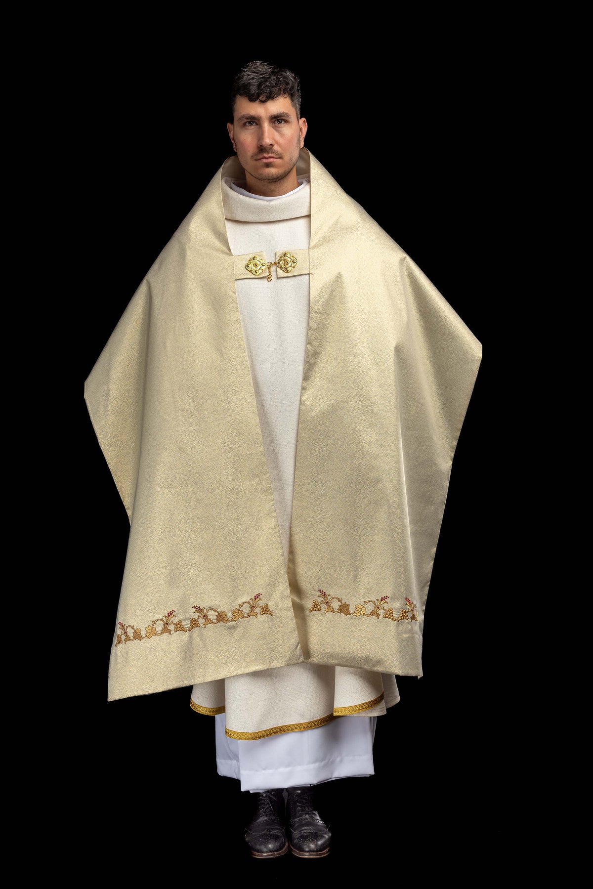 Velo omerale dorato con simbolo del Sacro Cuore di Gesù ricamato