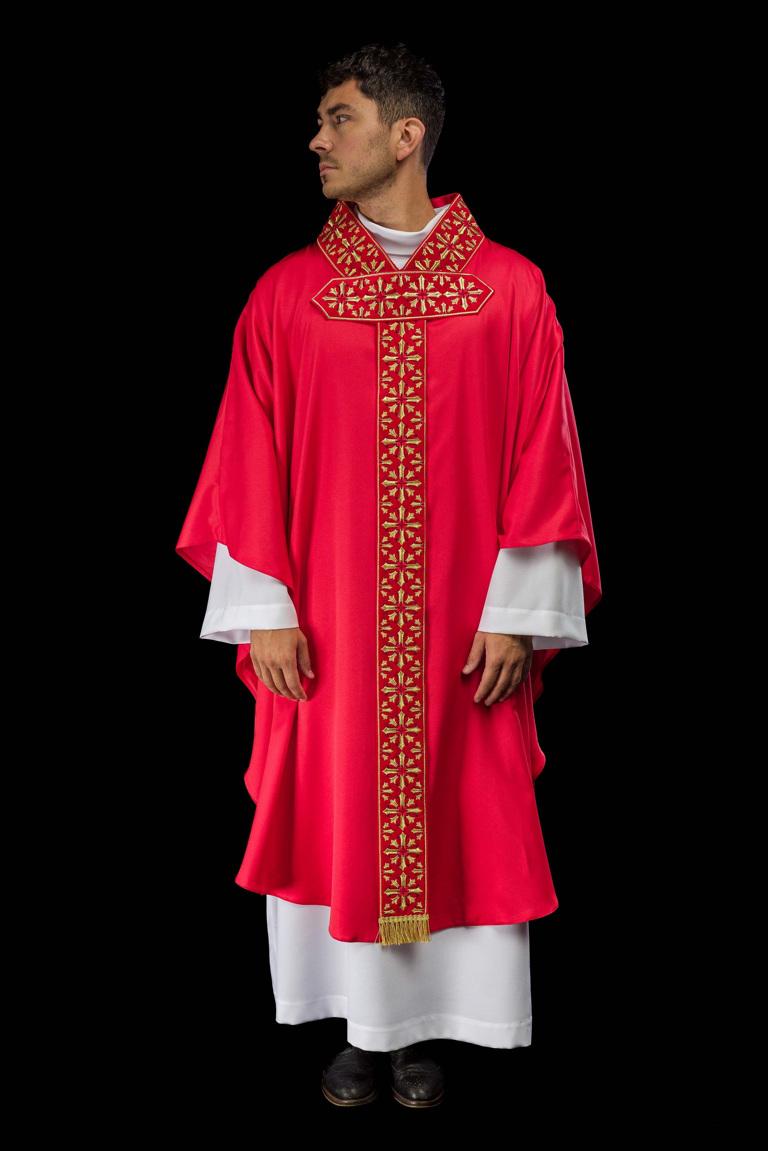 Casula con ricamo lucido in colore rosso