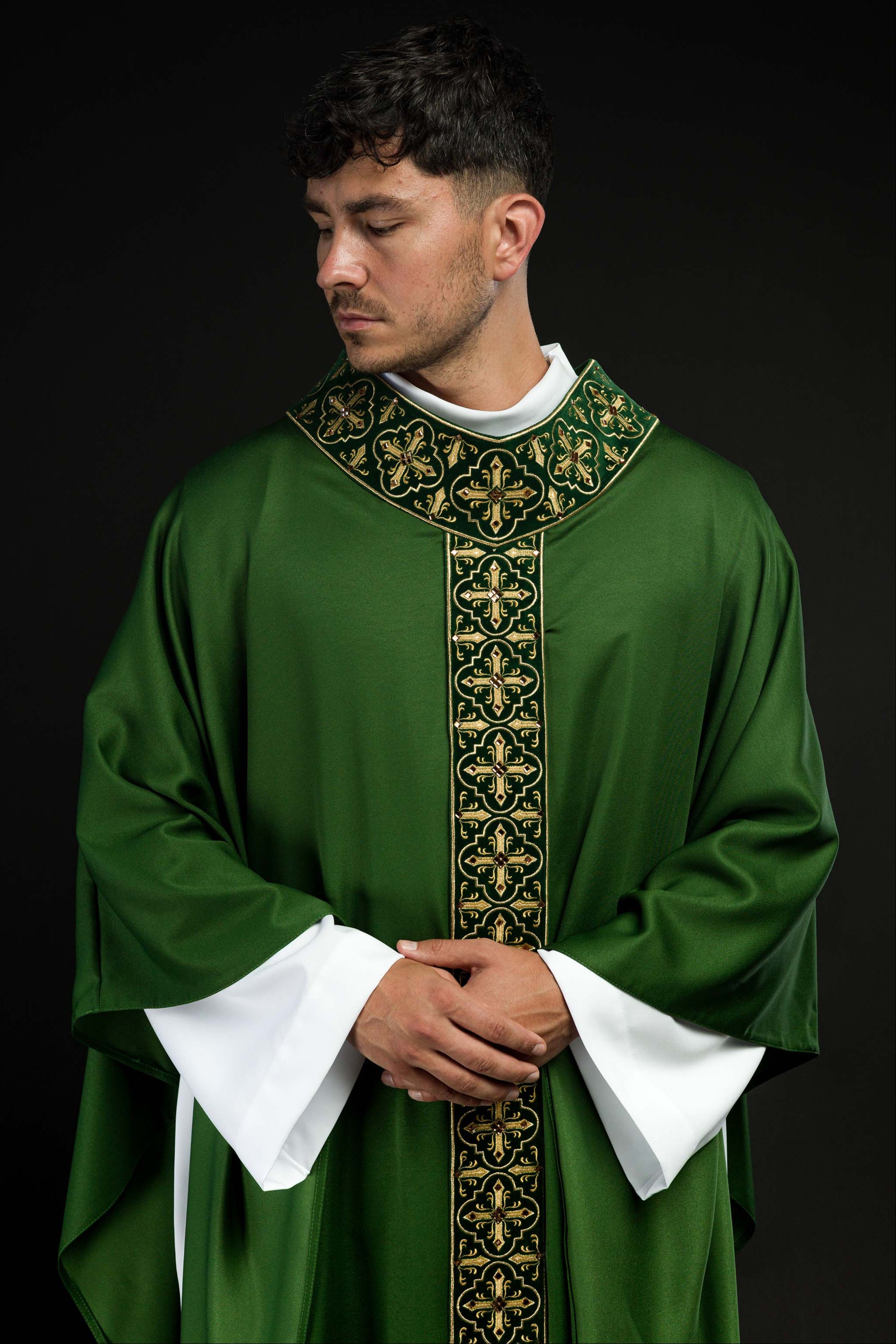 Casula Verde con Stolone ricamato motivo Croce