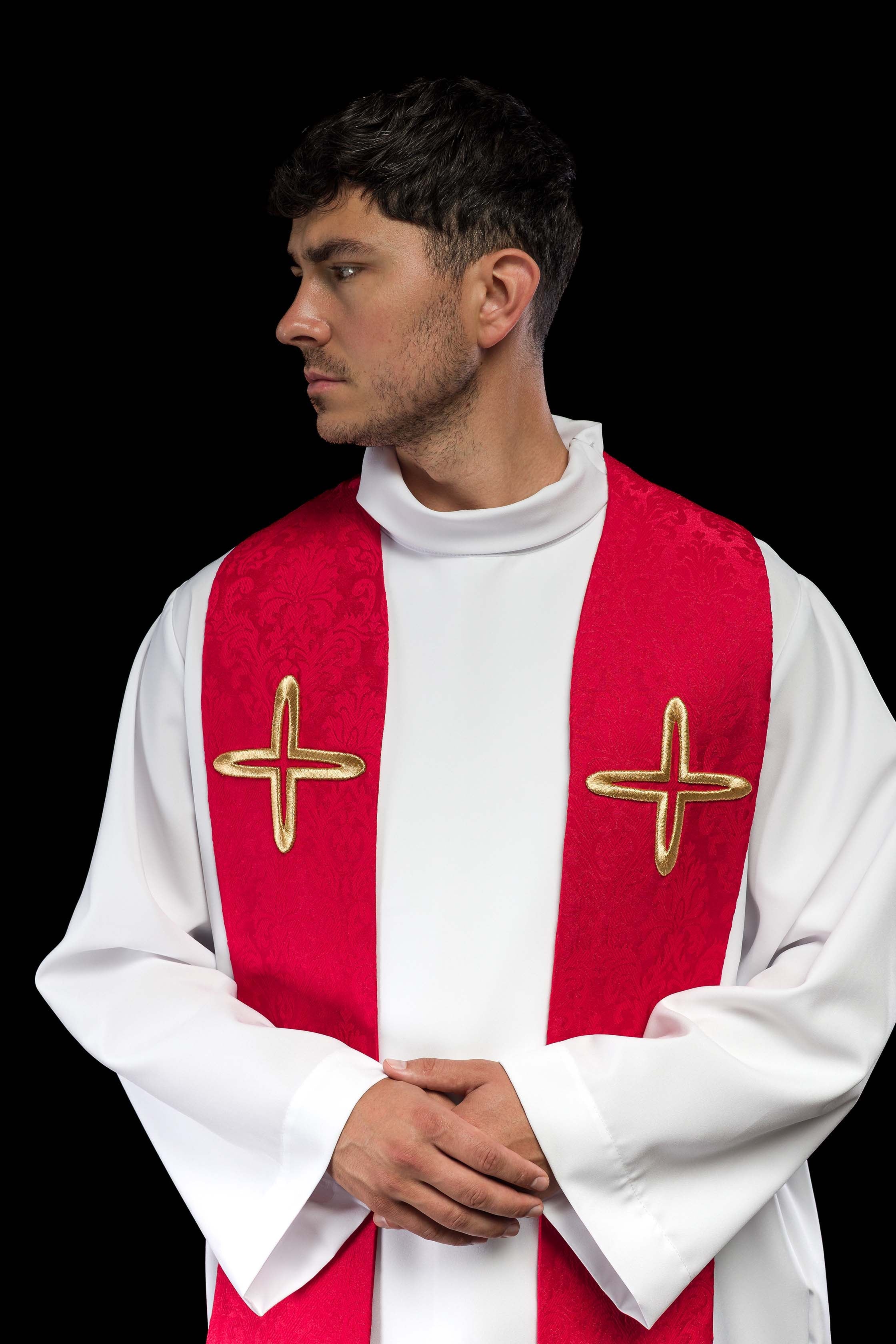 Stola ricamata in tessuto jacquard con motivi di croci rossa