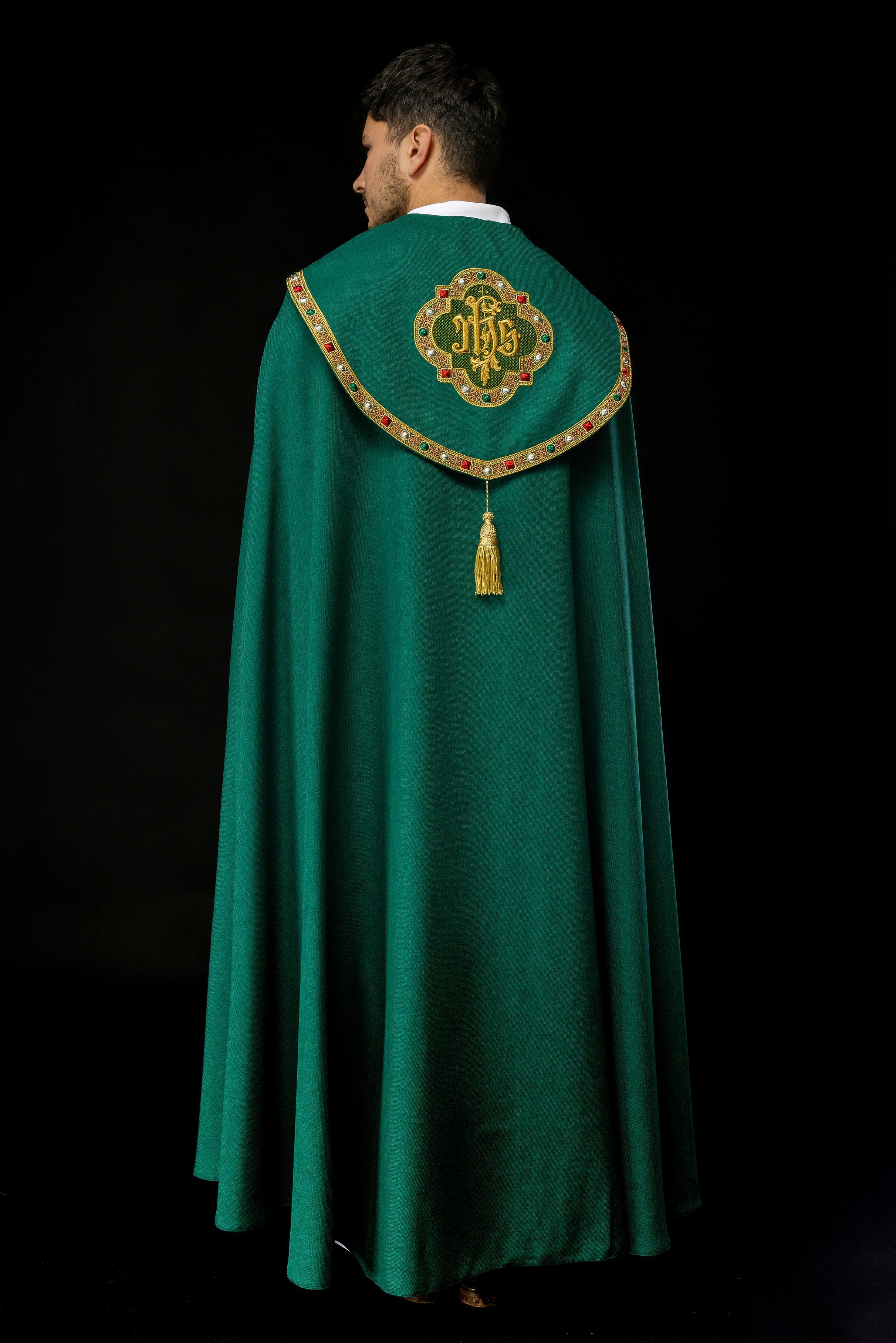 Piviale liturgico verde con IHS oro