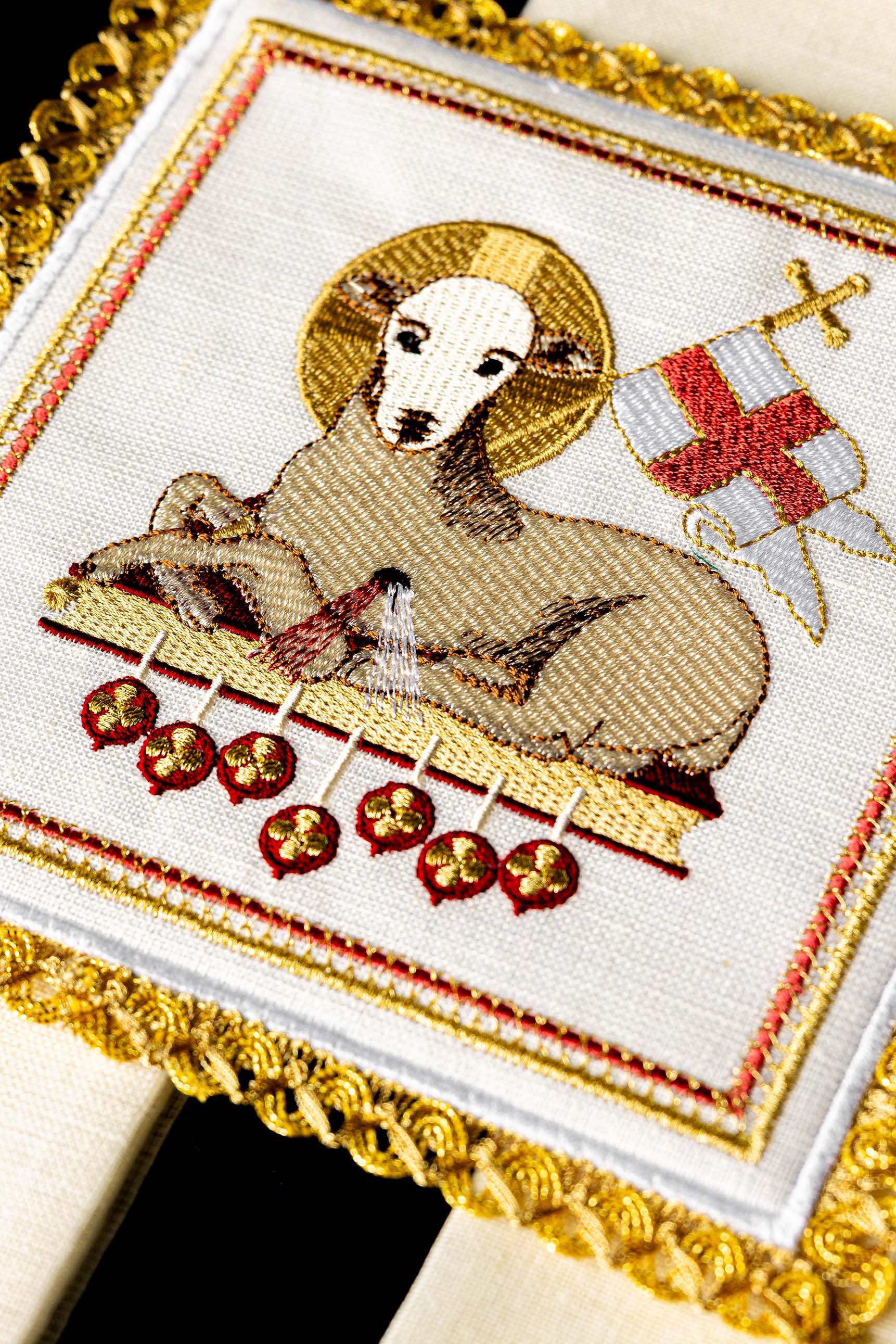 Servizio da Messa in lino con motivo Agnello