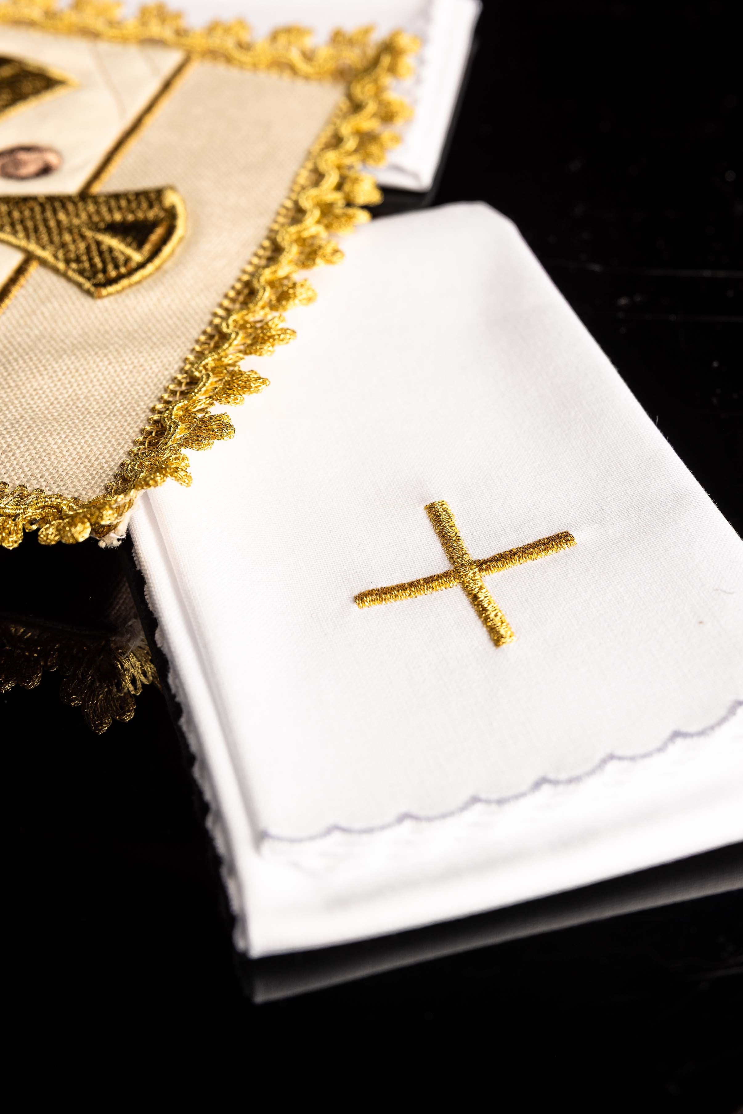 Servizio da altare liturgica del calice ecru ricamato su velluto