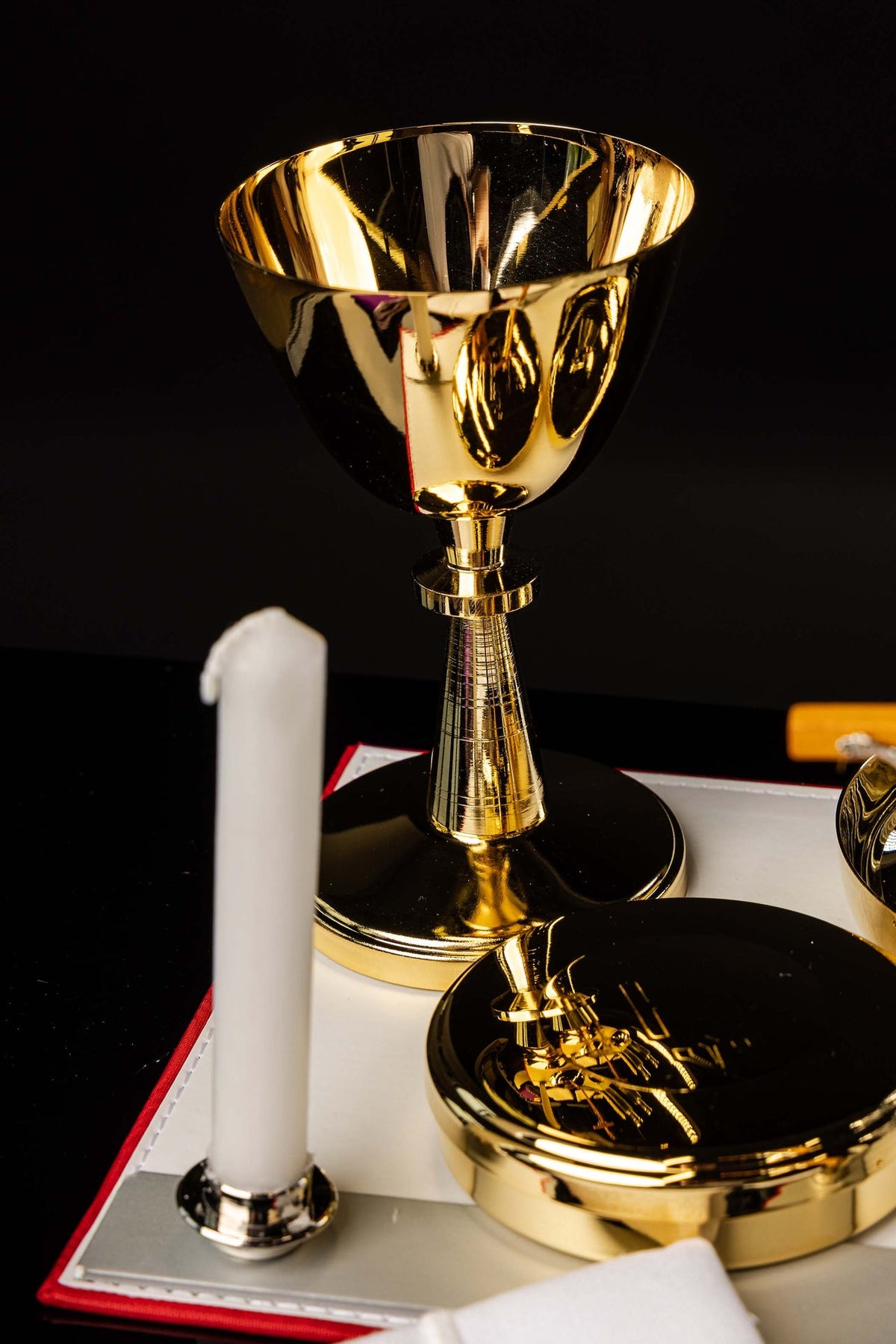Valigia da missione con dotazione liturgica completa