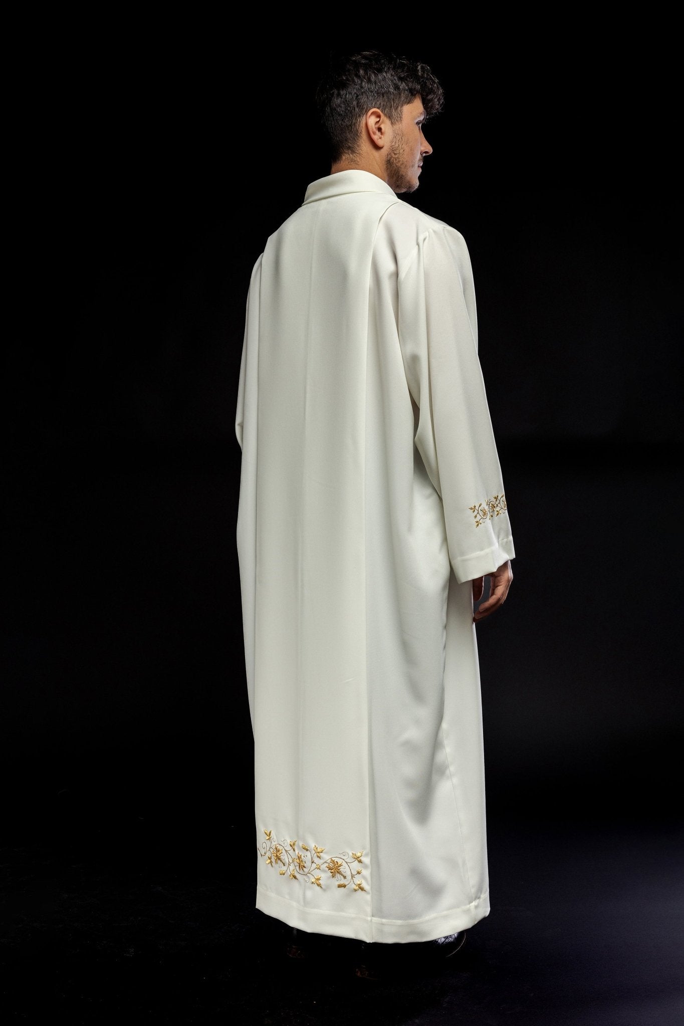 Camice Sacerdotale ricamato con collo alto Ecru KAB/005/05/12 135cm/164cm - PERILPRETE.IT