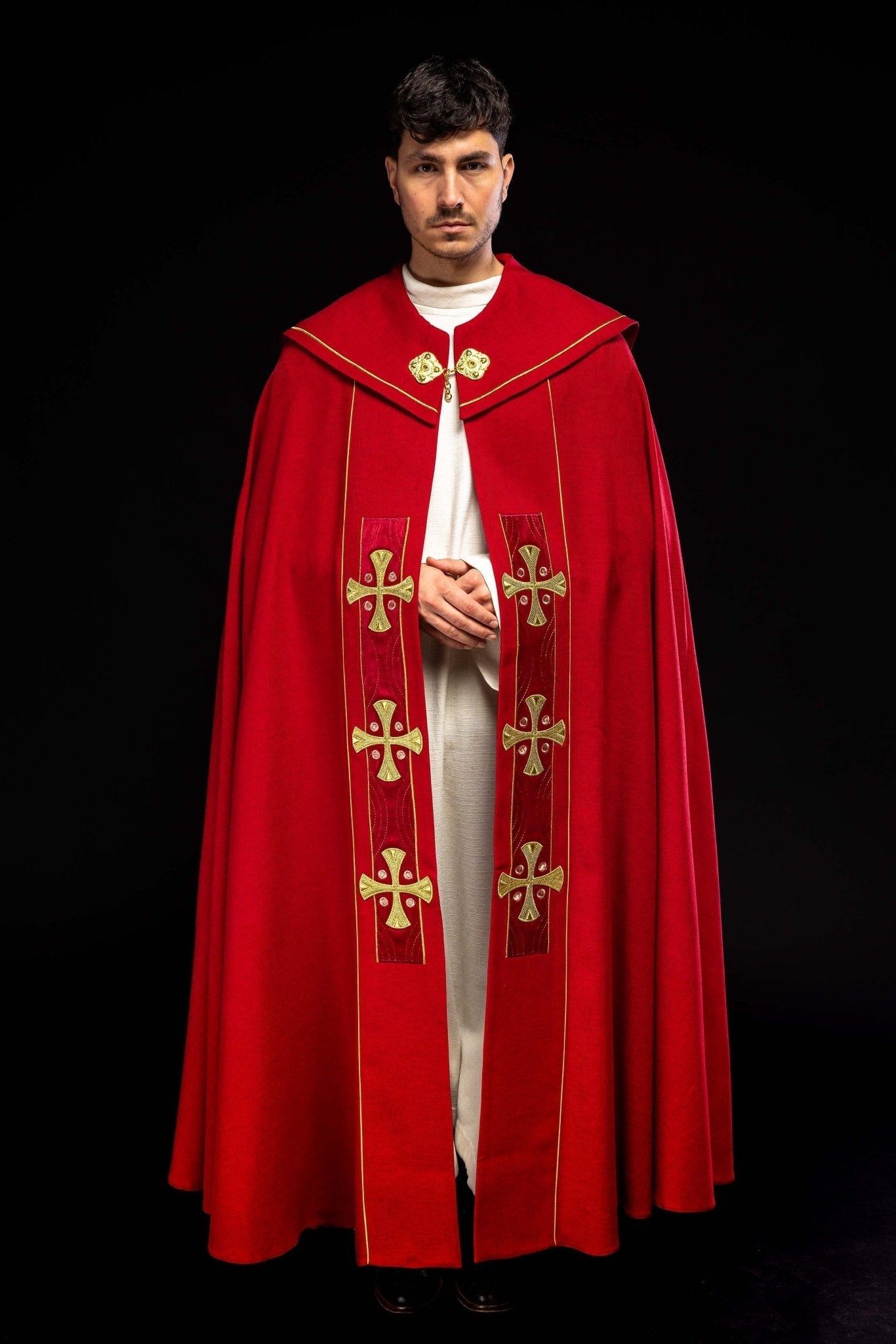 Capa in croci d'oro ricamate e velluto rosso S - 3068 - 02 - 70 150cm - PERILPRETE.IT