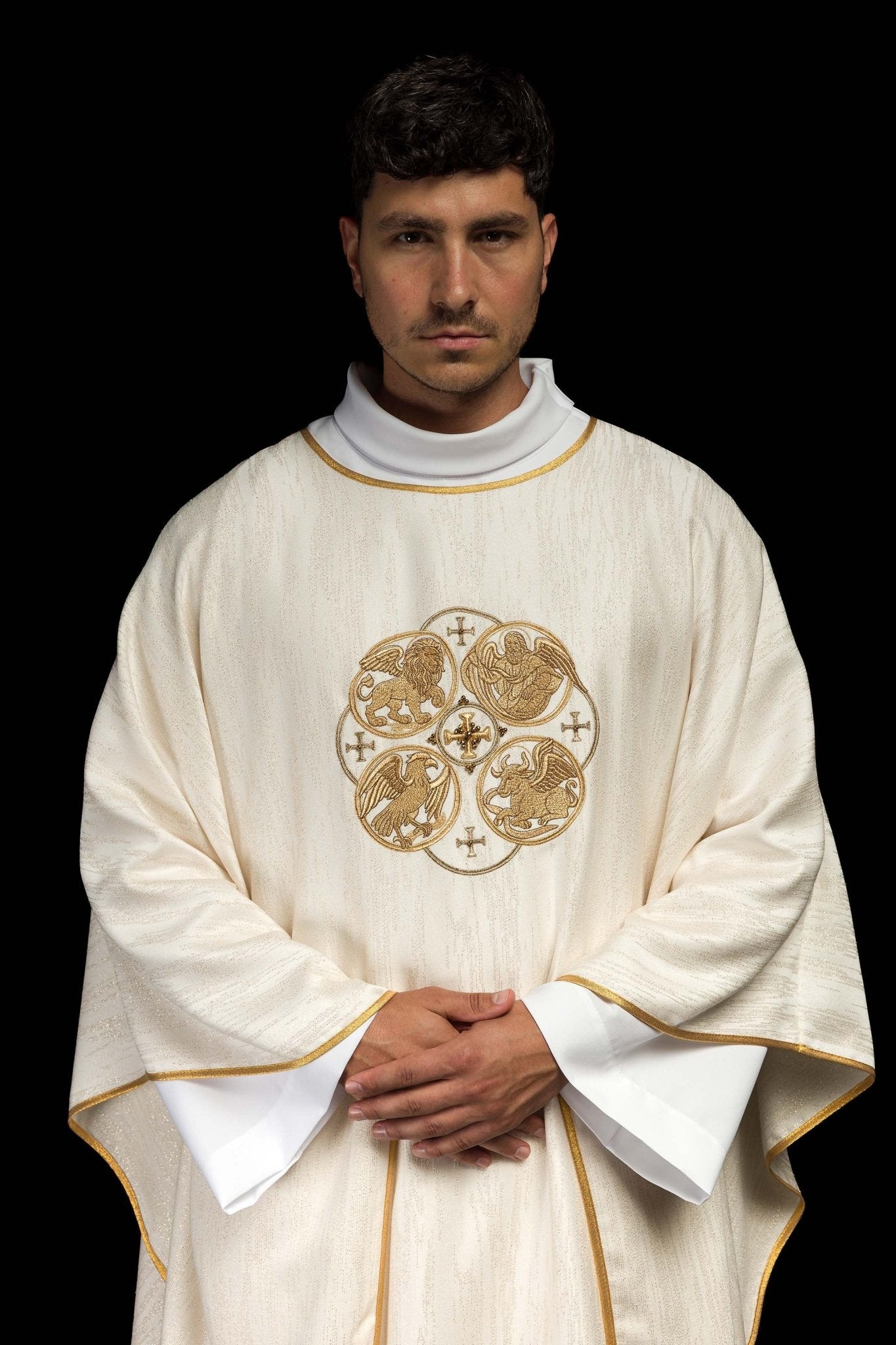 Casula bianca con ricamo dei 4 Evangelisti su tessuto decorativo KOA/005/05/99 - PERILPRETE.IT