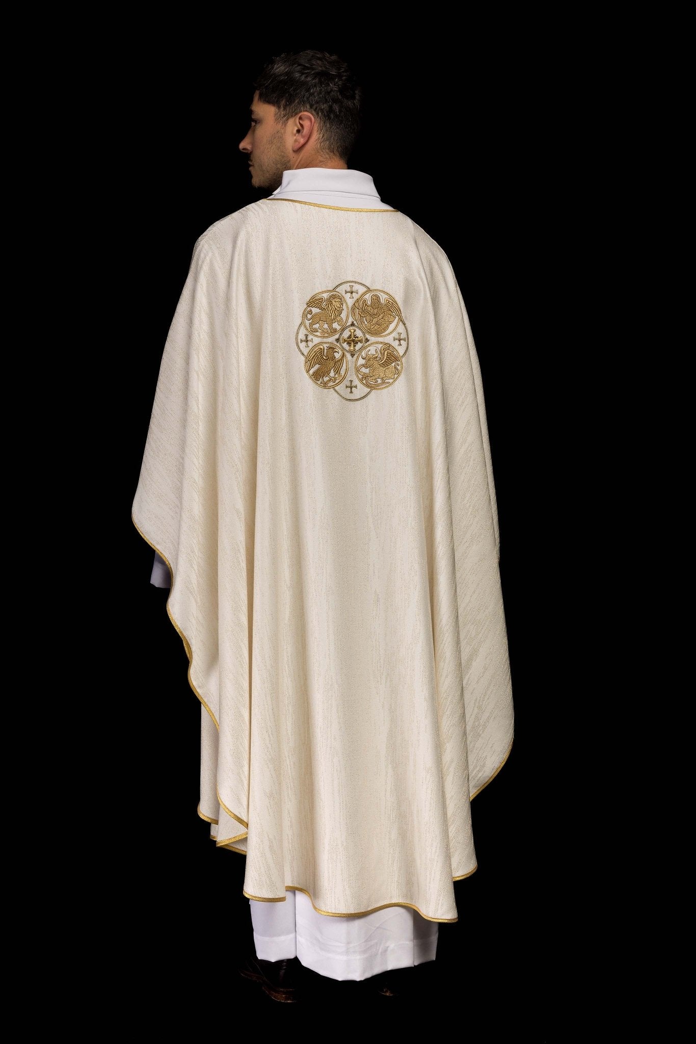 Casula bianca con ricamo dei 4 Evangelisti su tessuto decorativo KOA/005/05/99 - PERILPRETE.IT