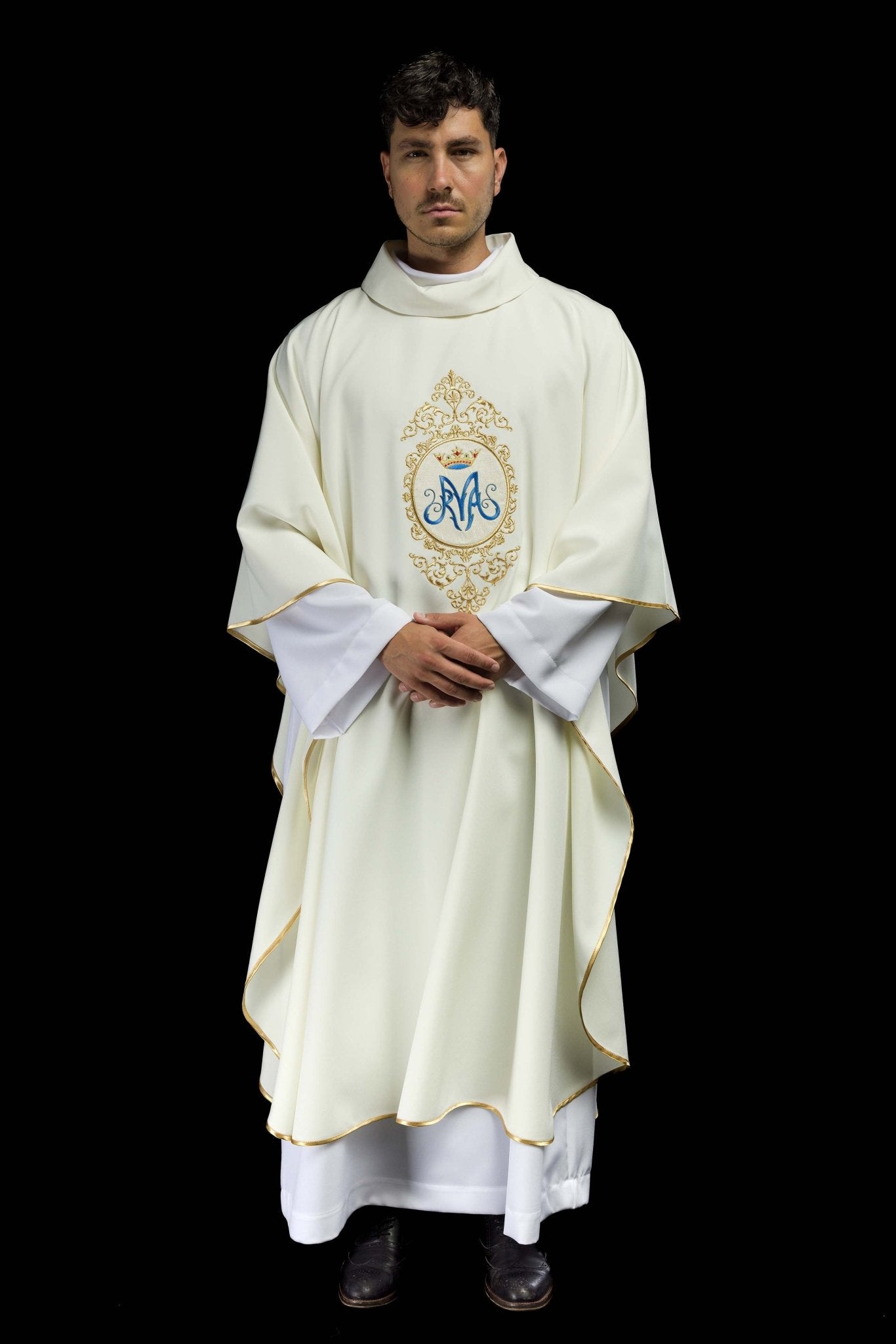 Casula con motivo mariano contornato da ricami dorati KOR/232/05/12 ECRU - PERILPRETE.IT