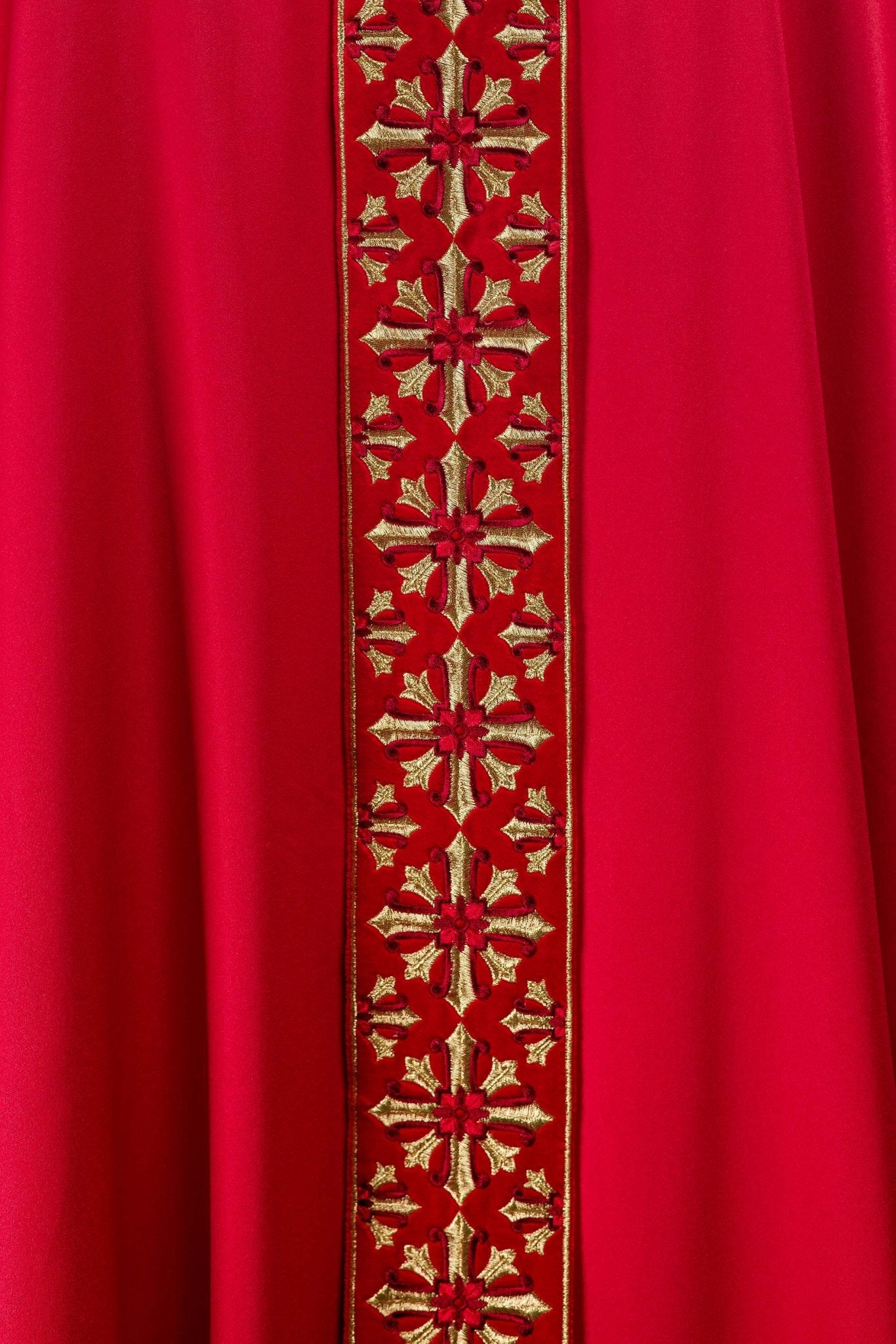 Casula con ricamo lucido in colore rosso LE/7026/02 - PERILPRETE.IT