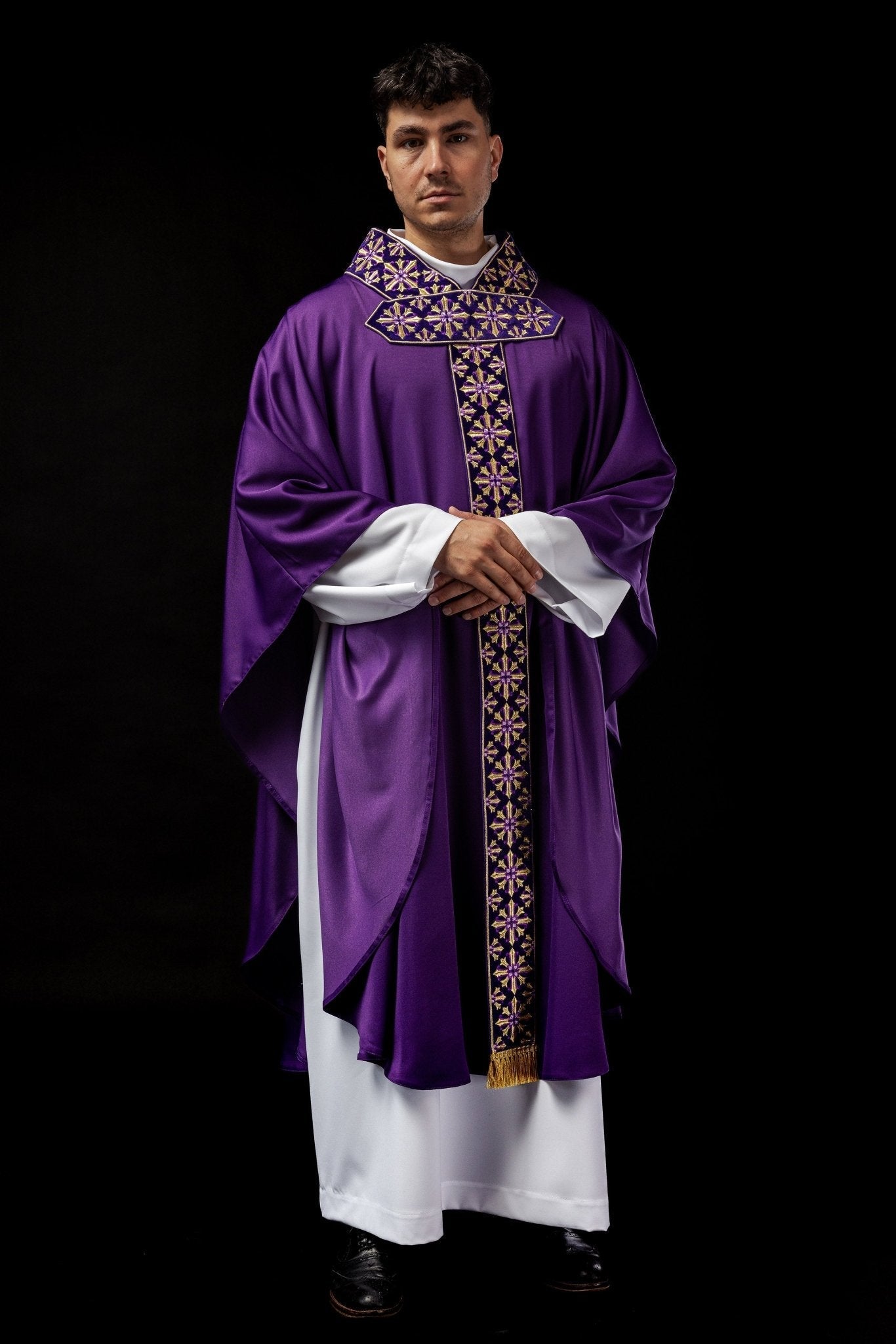 Casula con ricamo lucido in colore viola LE/7026/03 - PERILPRETE.IT