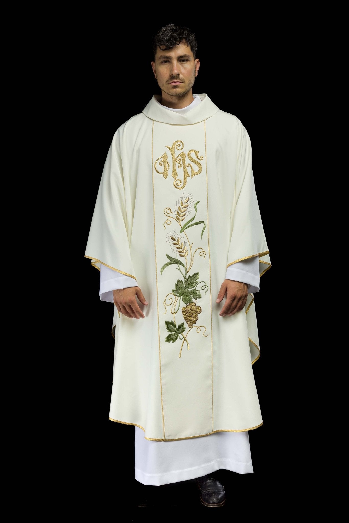 Casula con stolone ricamato con simbolo IHS, spighe e uva écru KOR/117/05/01 ECRU - PERILPRETE.IT