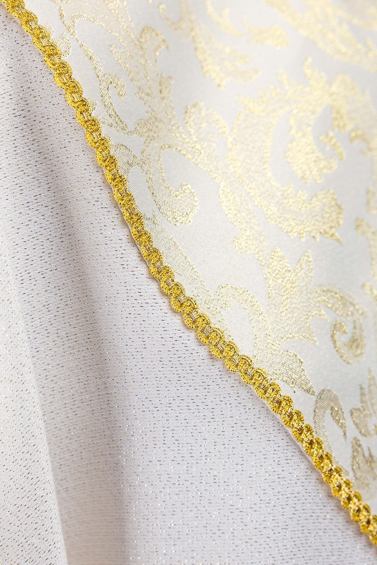 Casula ecru con croce decorata con tessuto jacquard LE/7075/05 - PERILPRETE.IT