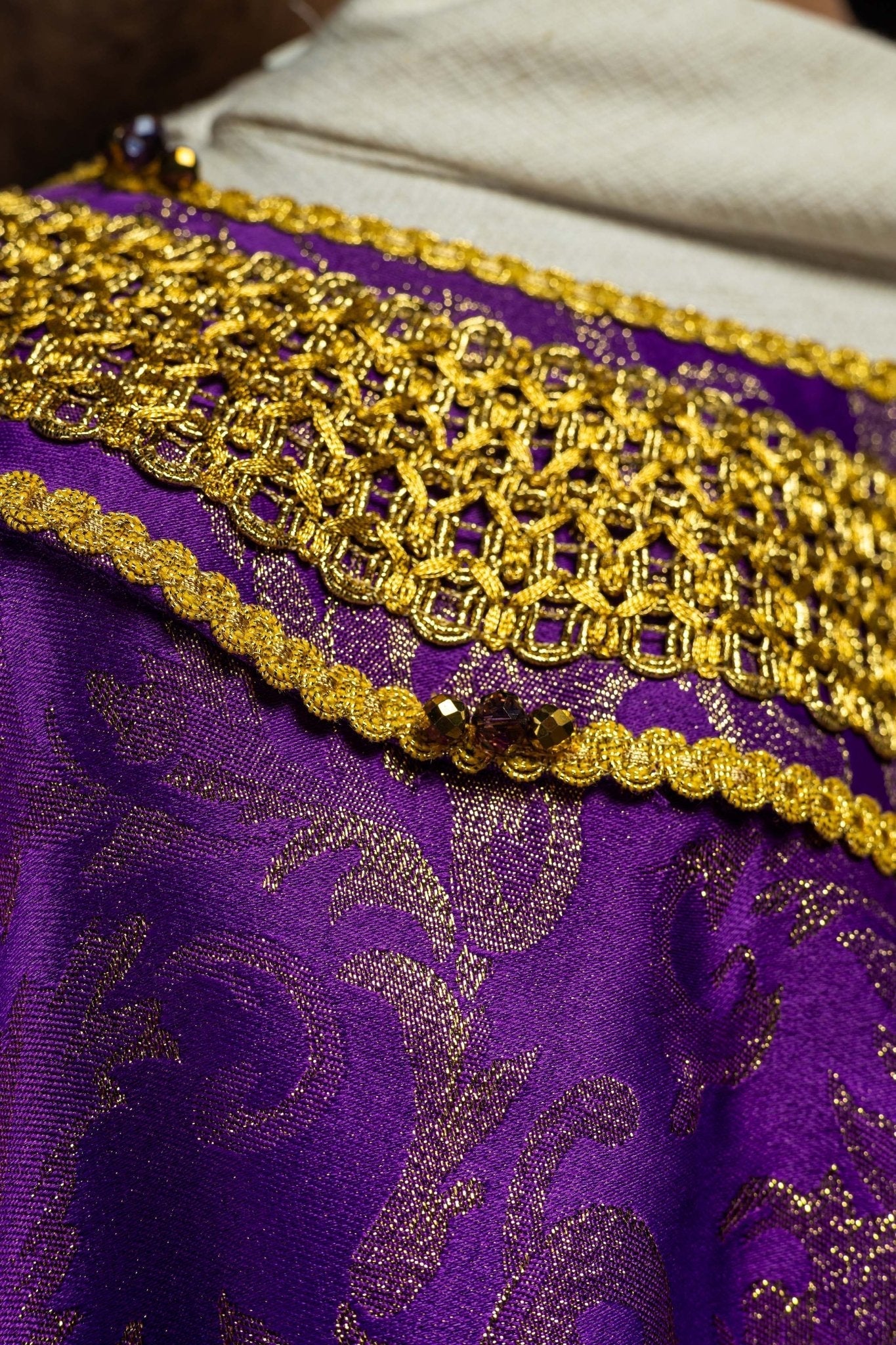 Casula fatta a mano con pietre naturali Handmade 7010 Viola HM/7010/03/90 - PERILPRETE.IT