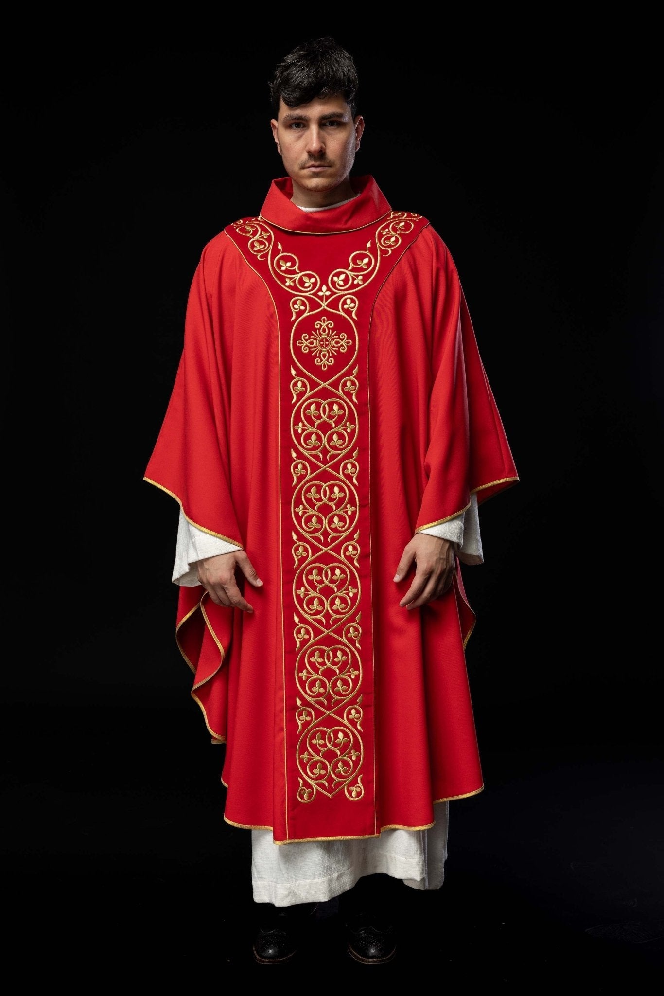 Casula liturgica Rossa decorata con stolone in velluto ricamato KOR/169/02 - PERILPRETE.IT