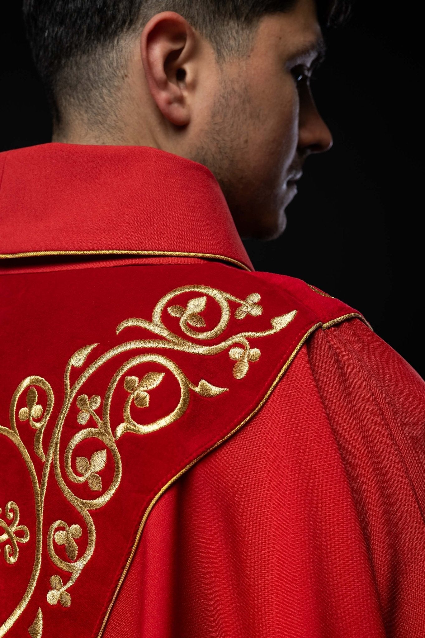 Casula liturgica Rossa decorata con stolone in velluto ricamato KOR/169/02 - PERILPRETE.IT