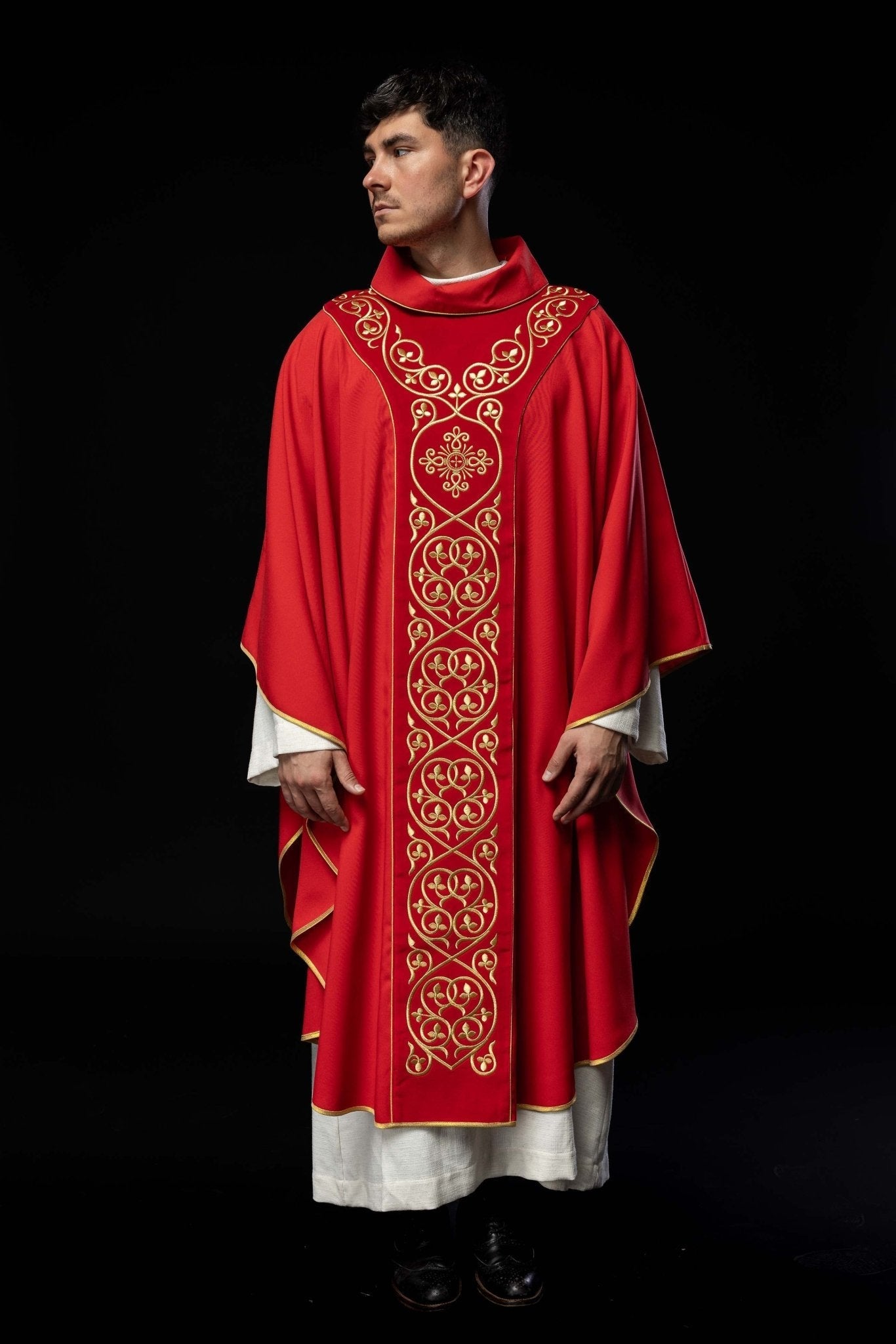 Casula liturgica Rossa decorata con stolone in velluto ricamato KOR/169/02 - PERILPRETE.IT