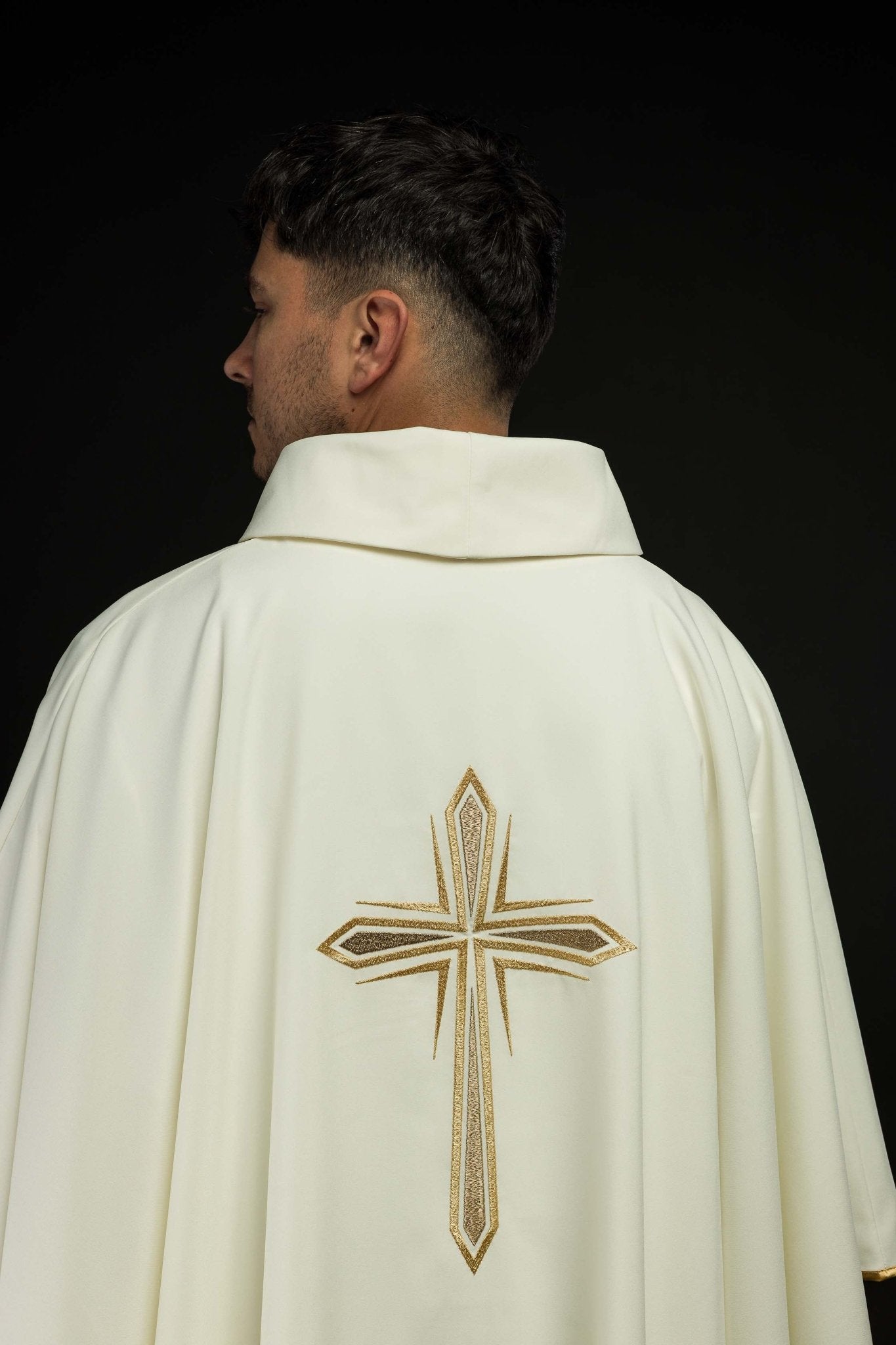 Casula ricamata con motivo della Santa Croce KOR/037/05/12 ECRU - PERILPRETE.IT