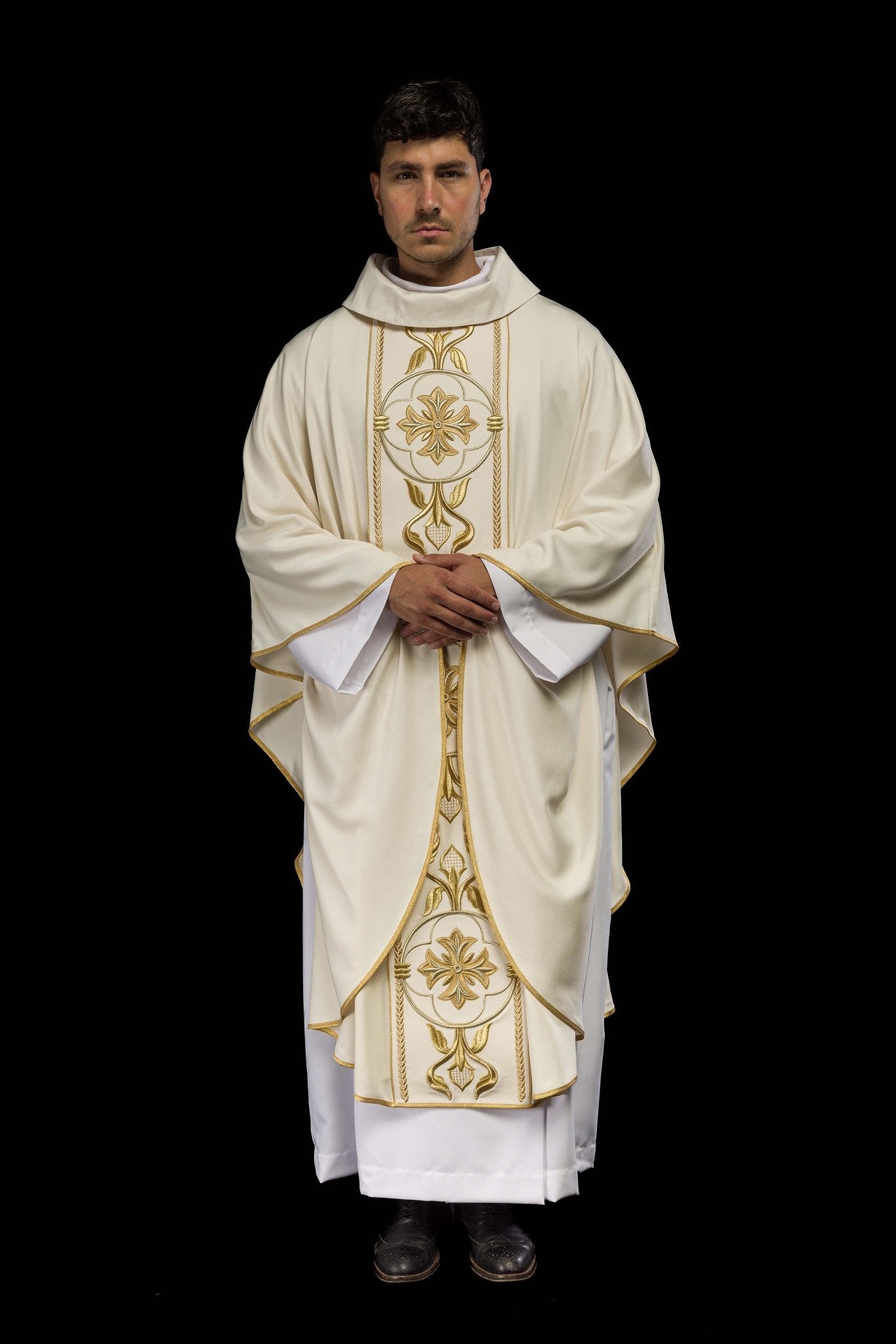 Casula ricamata Croce ecru KOR/267/05/53 - PERILPRETE.IT