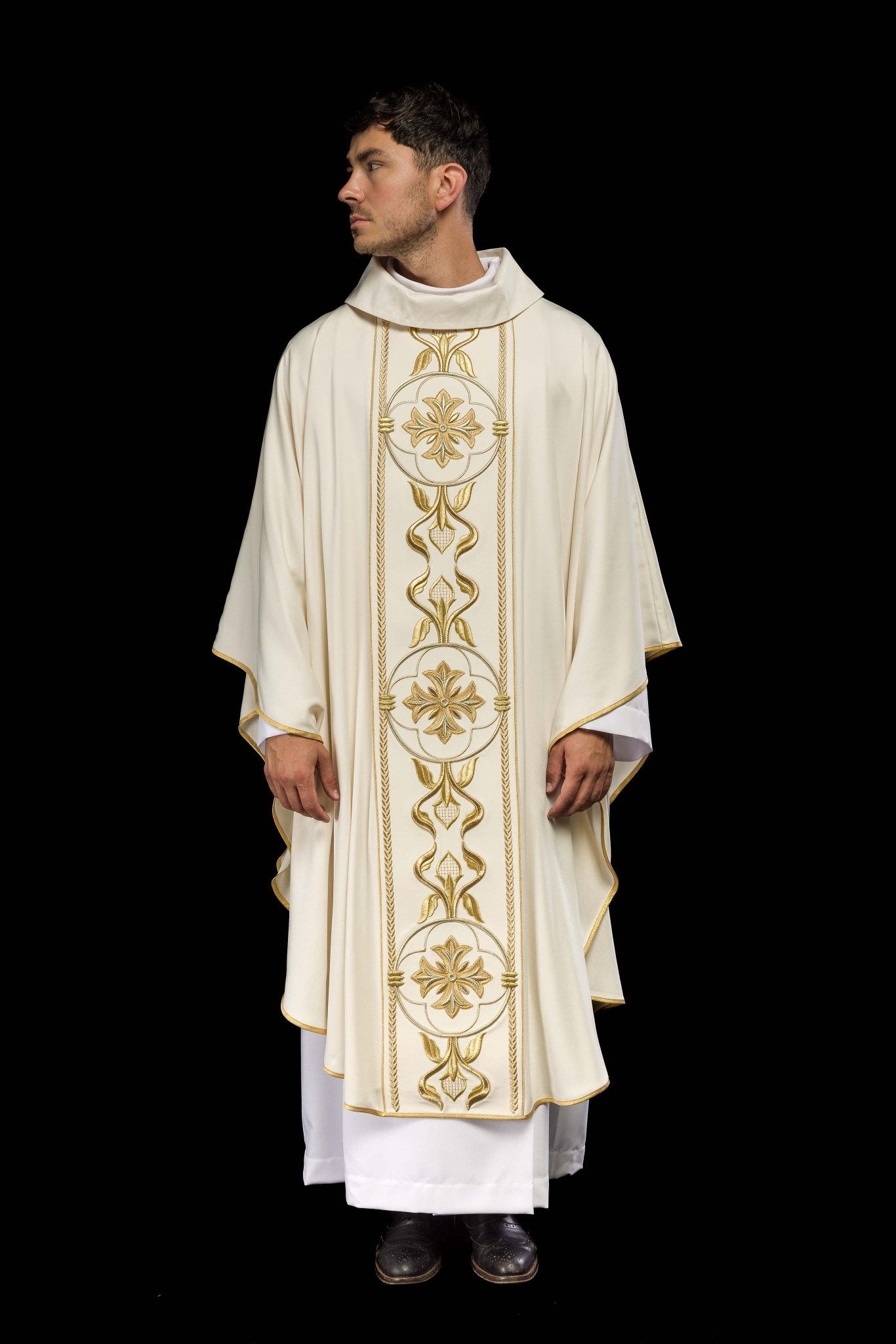 Casula ricamata Croce ecru KOR/267/05/53 - PERILPRETE.IT