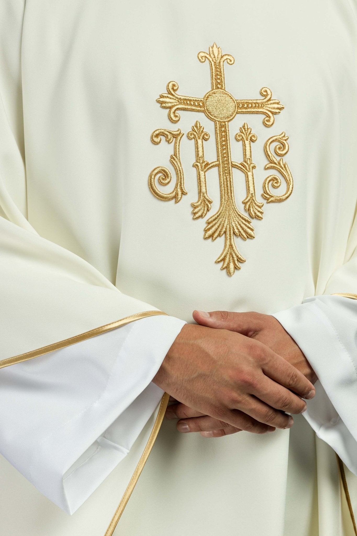 Casula ricamata Croce écru KOR/255/05/12 - PERILPRETE.IT